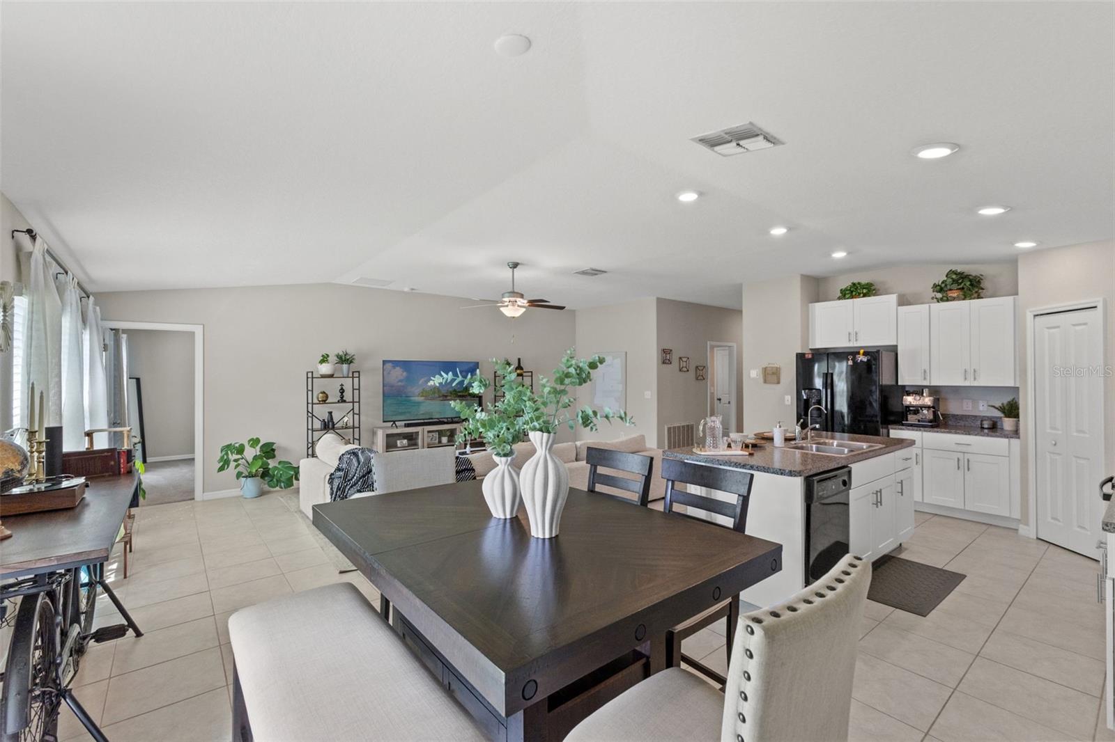 3802 DAISY BLOOM PL