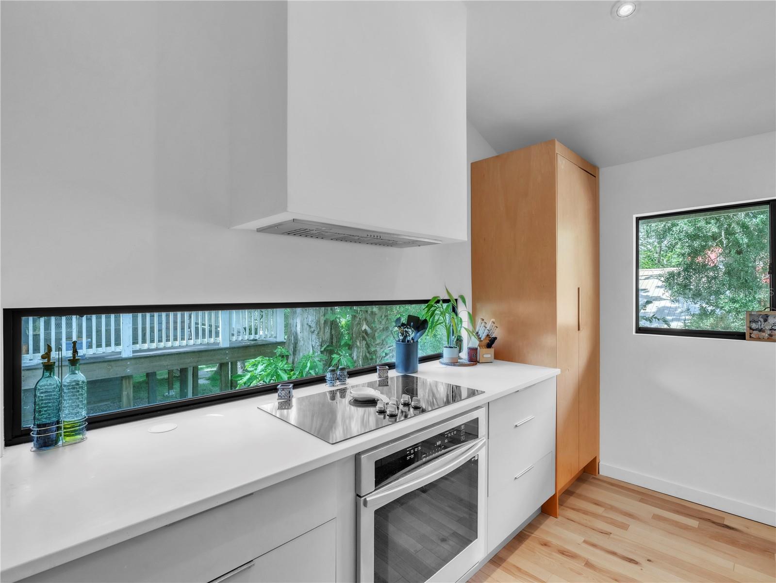 43 HAMILTON HEATH DR