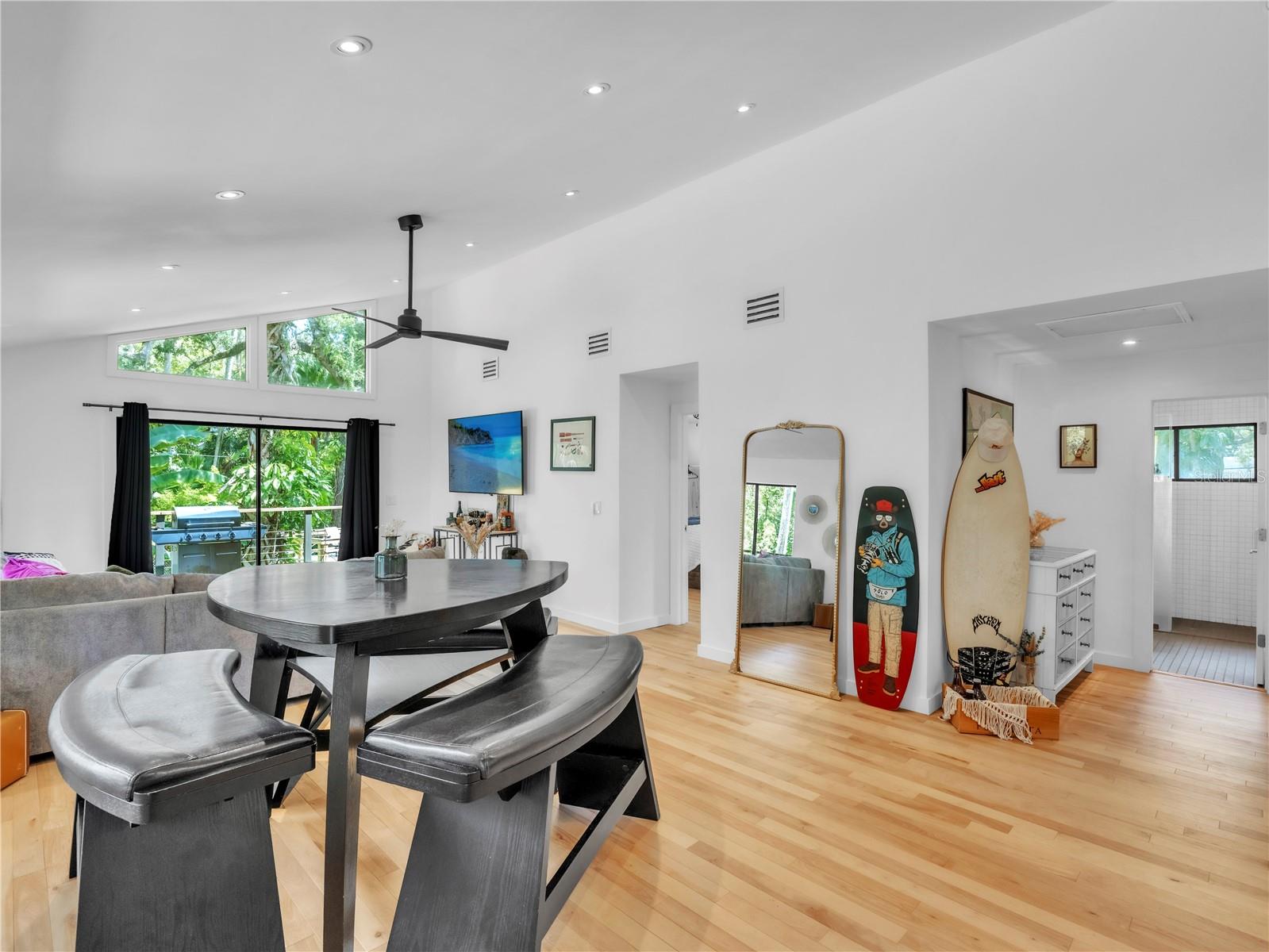 43 HAMILTON HEATH DR