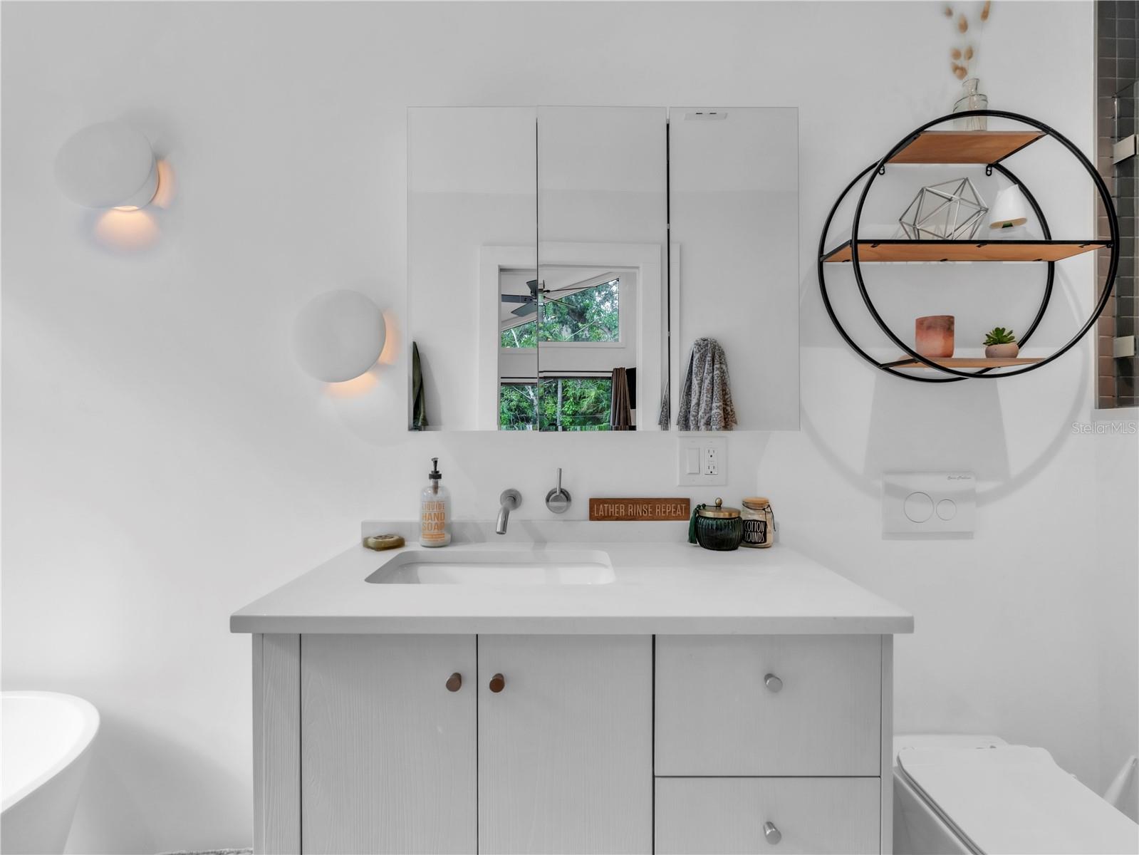 43 HAMILTON HEATH DR