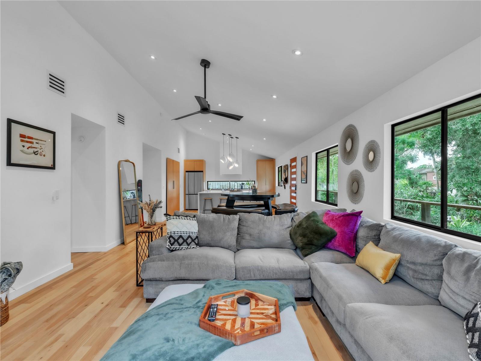 43 HAMILTON HEATH DR