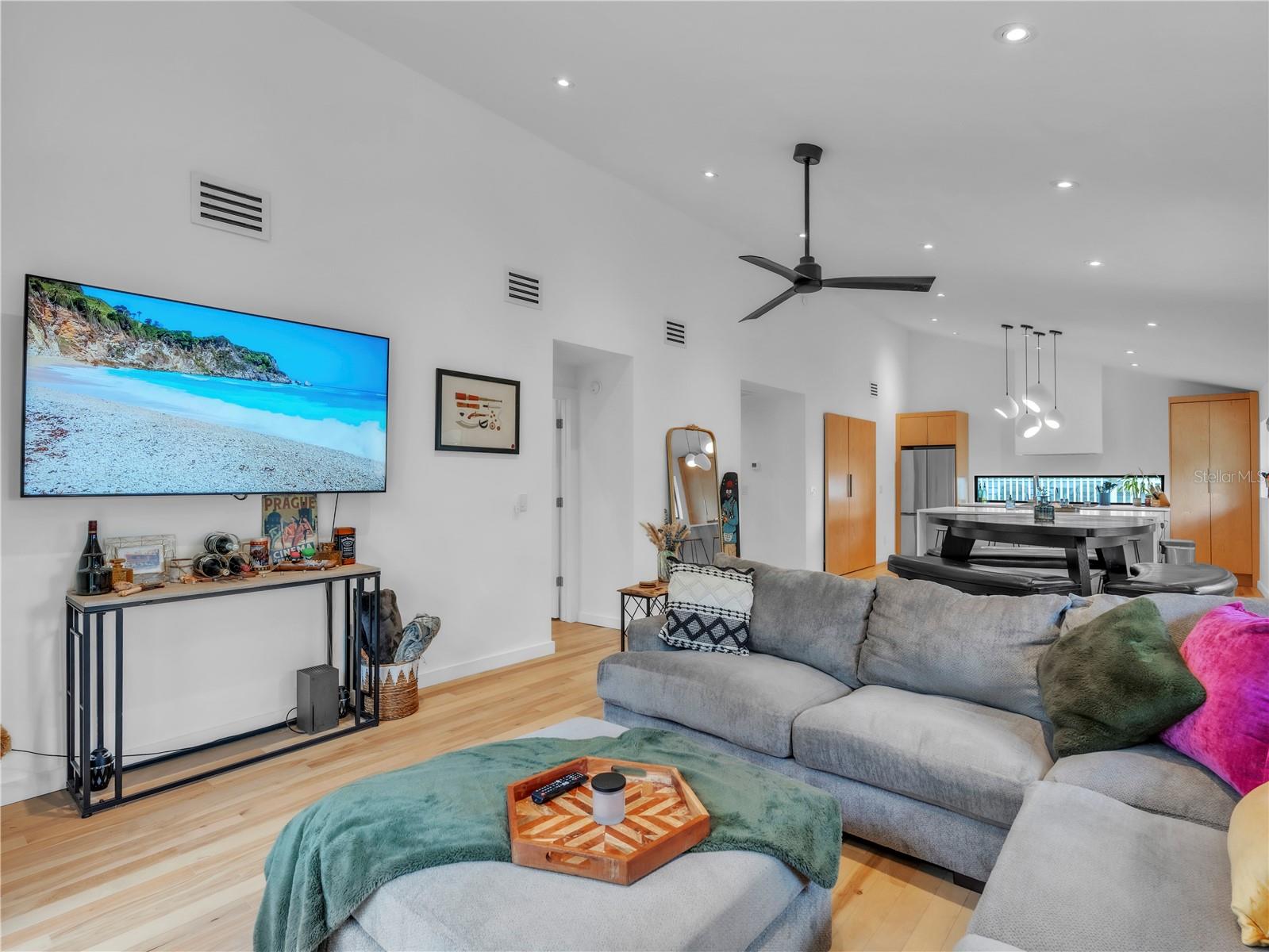 43 HAMILTON HEATH DR