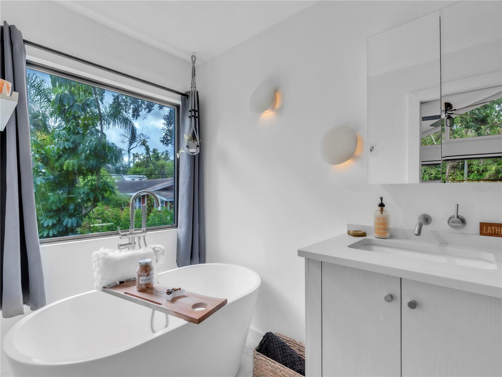 43 HAMILTON HEATH DR