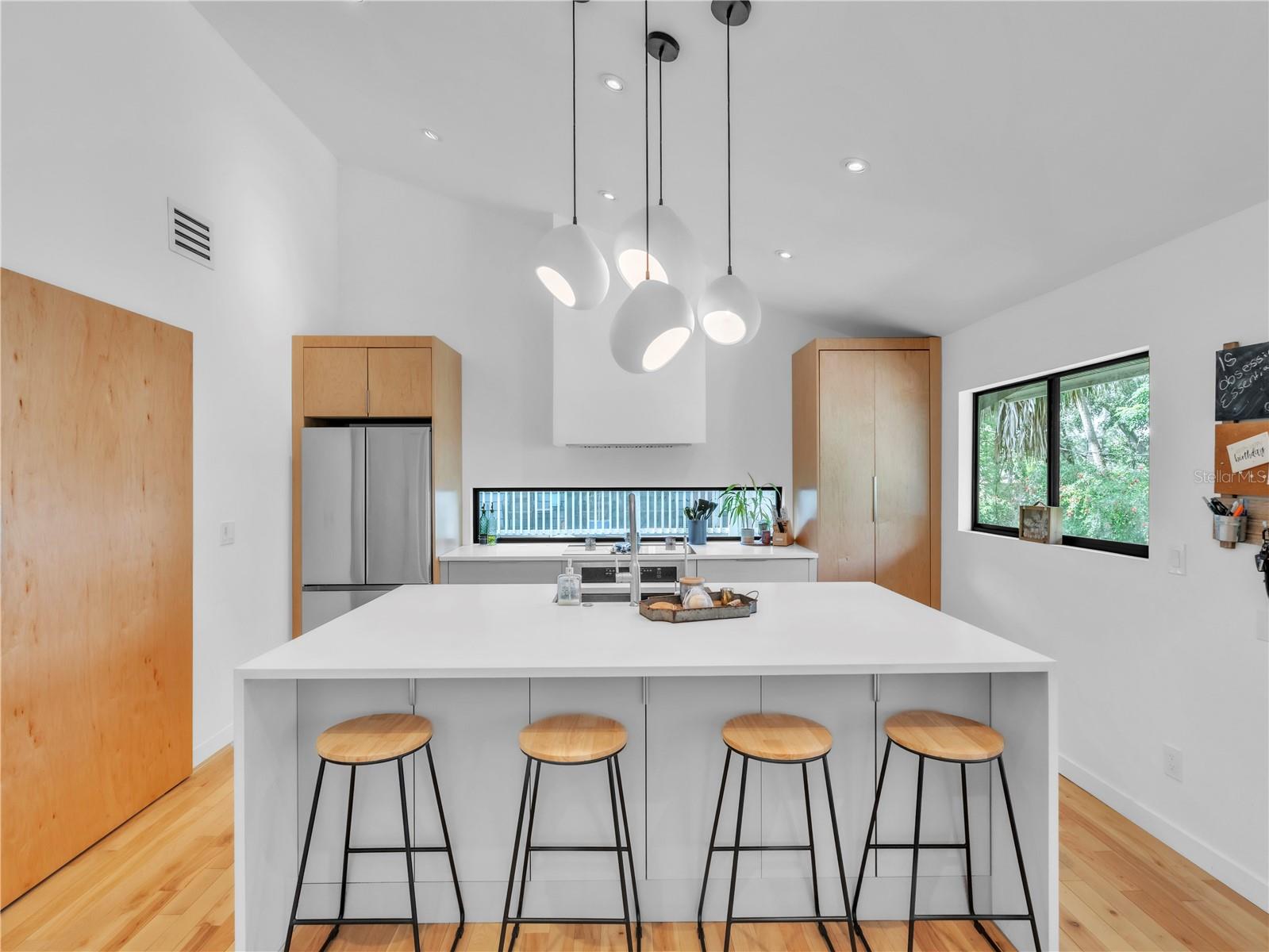 43 HAMILTON HEATH DR