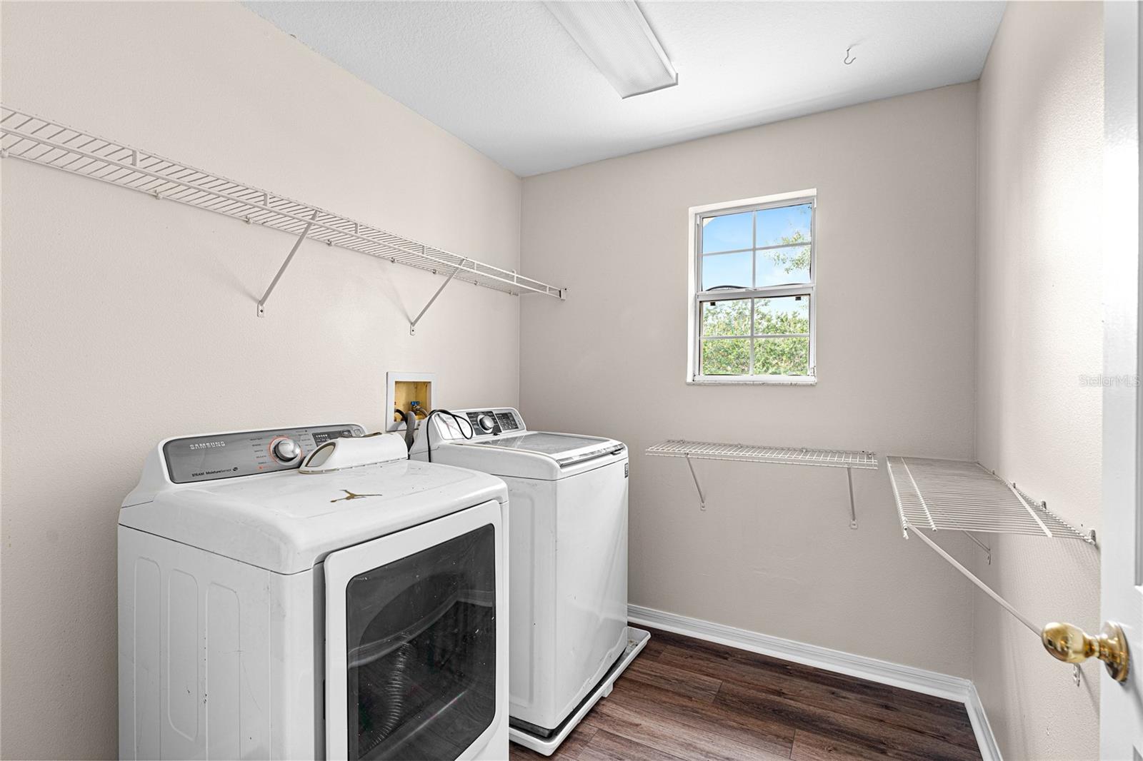 9142 LANTERN OAK WAY