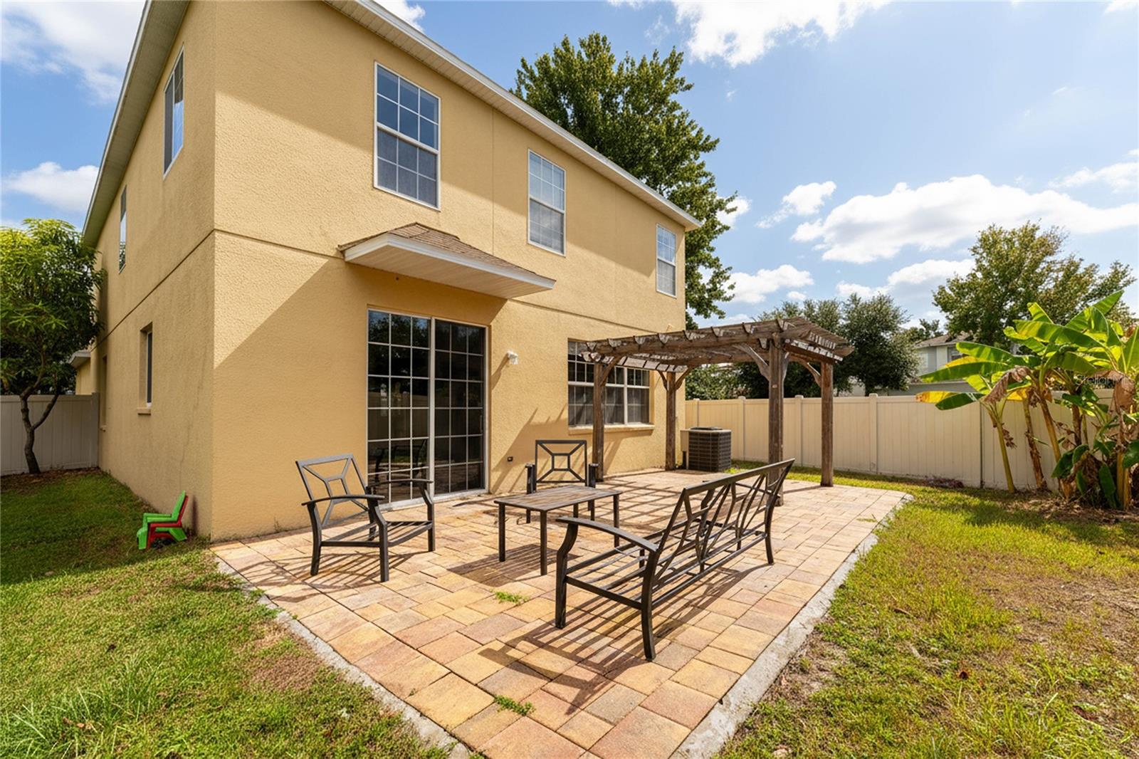 9142 LANTERN OAK WAY