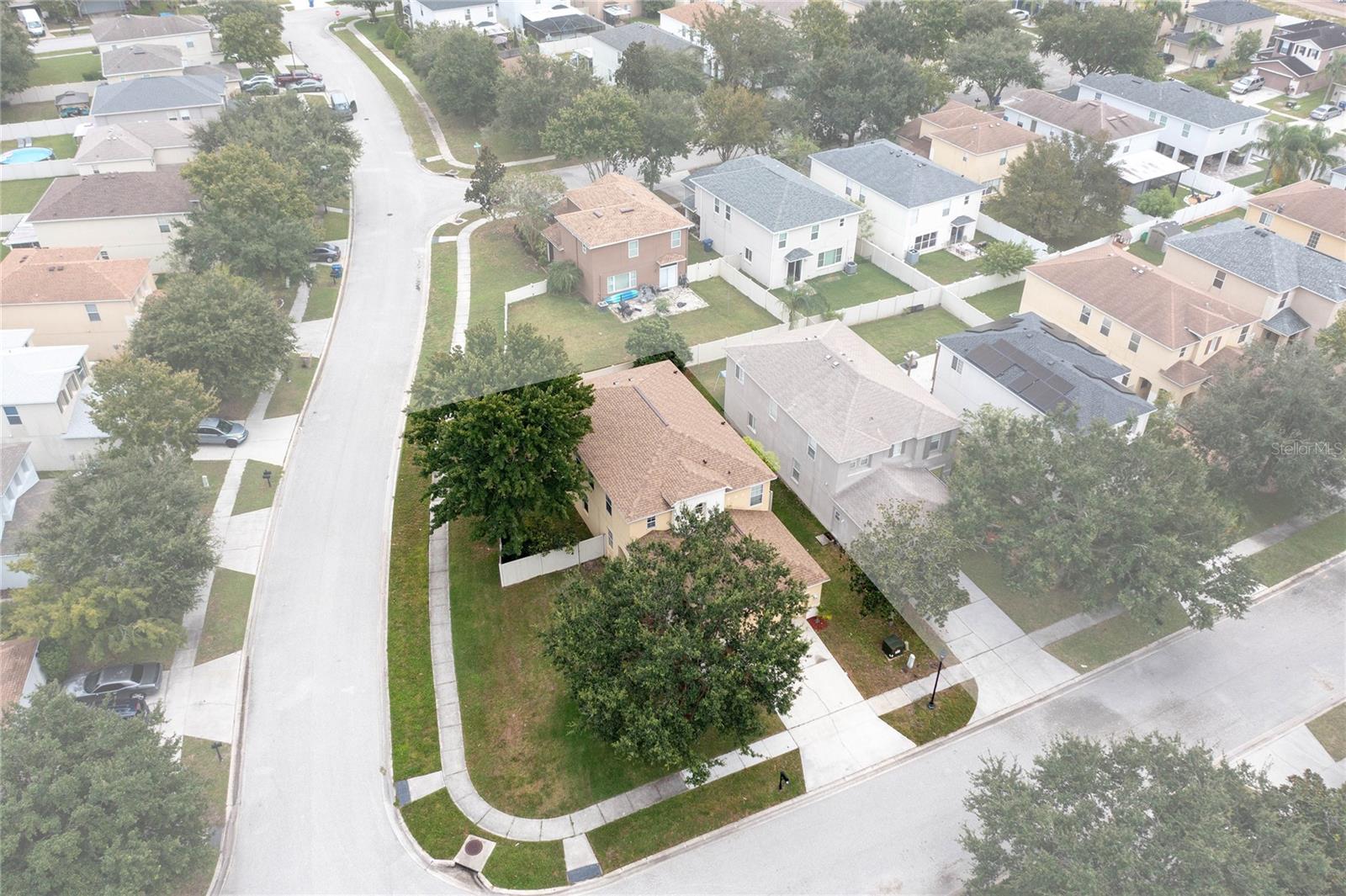 9142 LANTERN OAK WAY