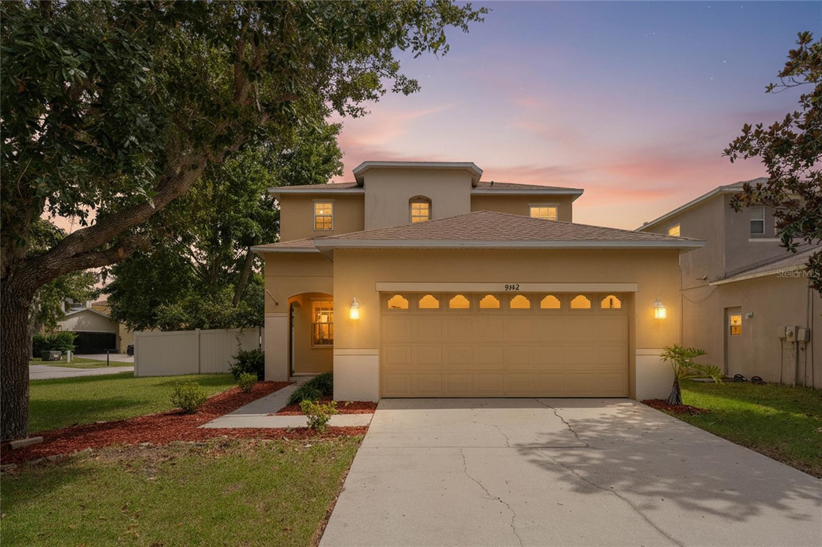 9142 LANTERN OAK WAY