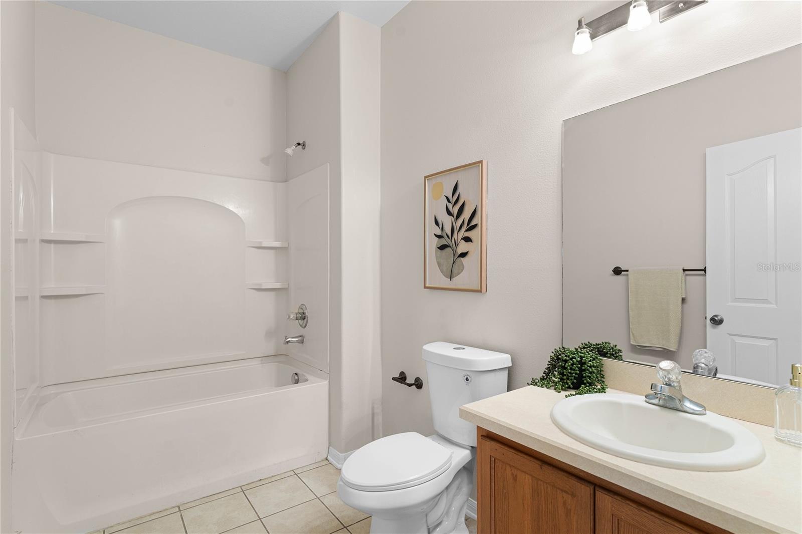 9142 LANTERN OAK WAY