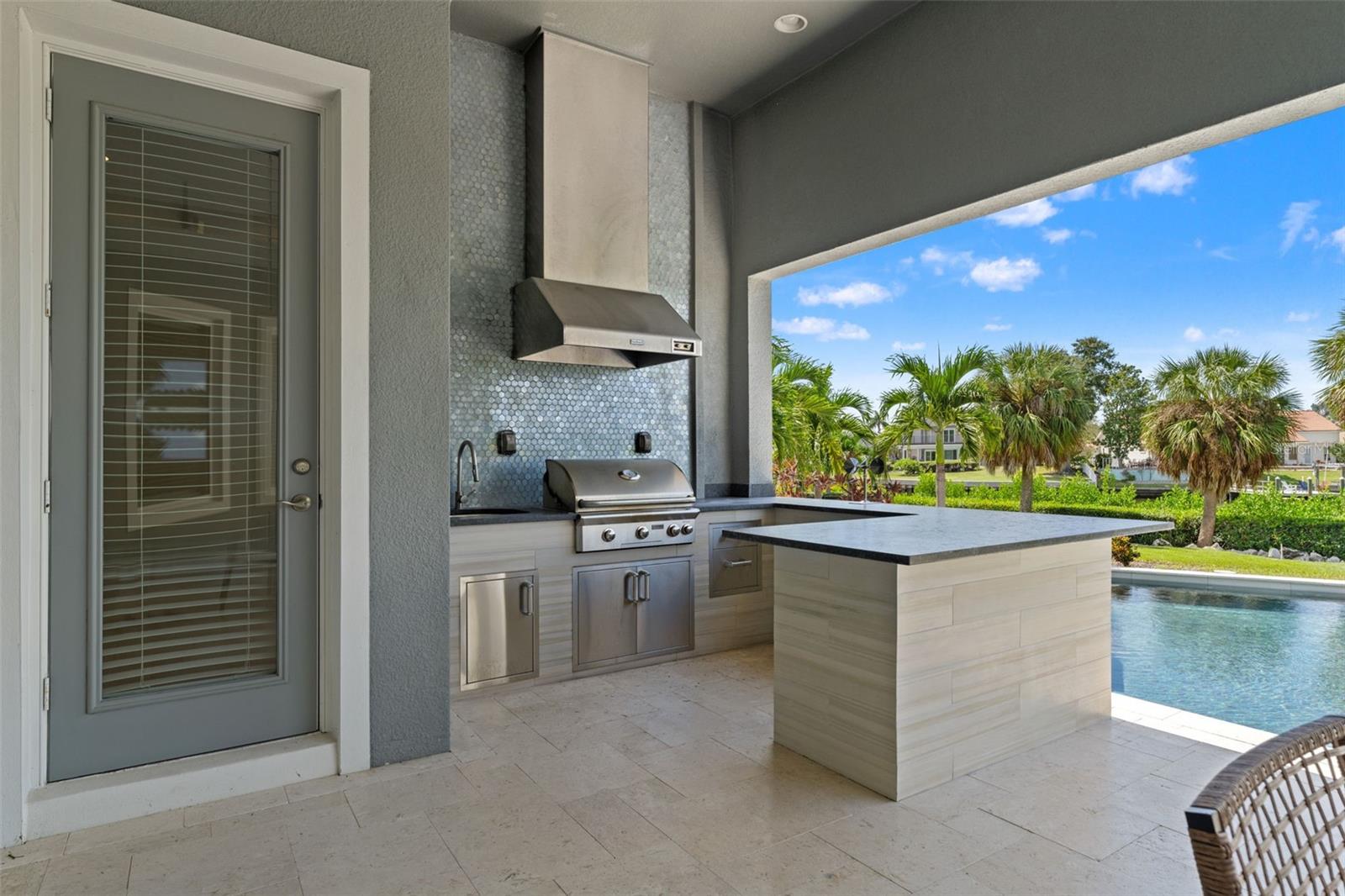 4148 ROCKY SHORES DR