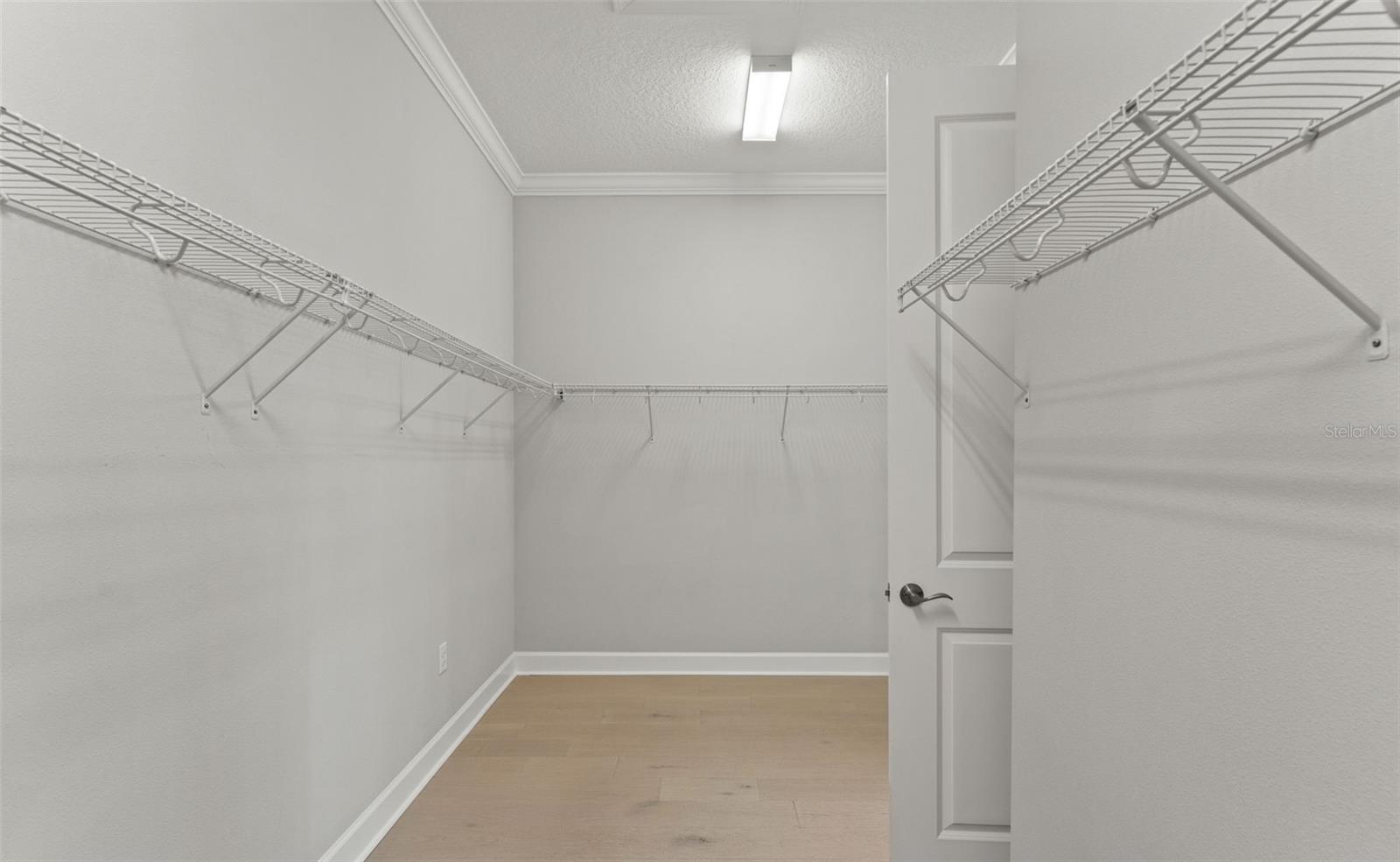 4148 ROCKY SHORES DR