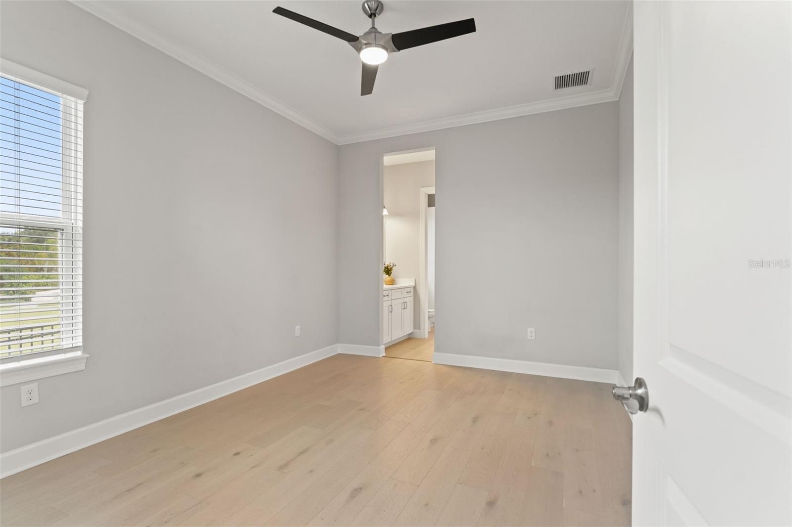 4148 ROCKY SHORES DR