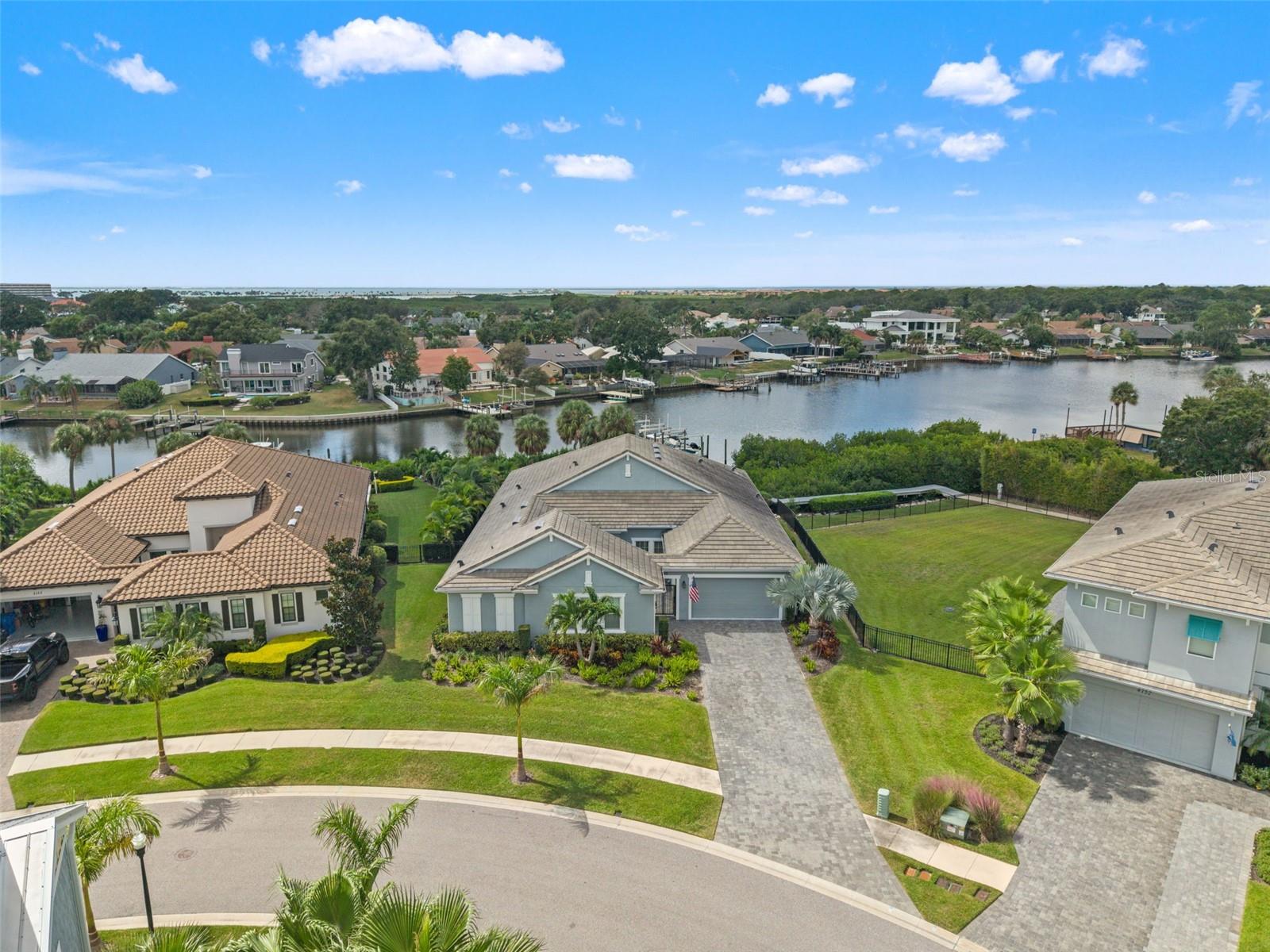 4148 ROCKY SHORES DR