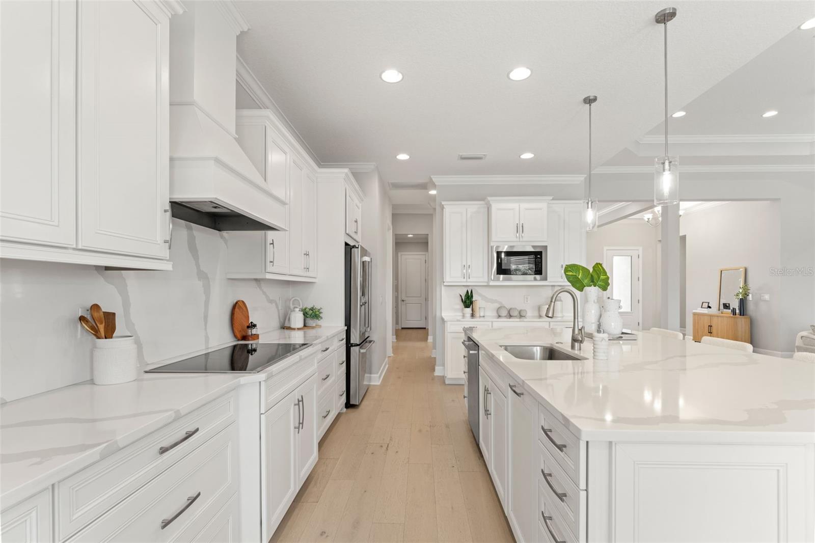 4148 ROCKY SHORES DR