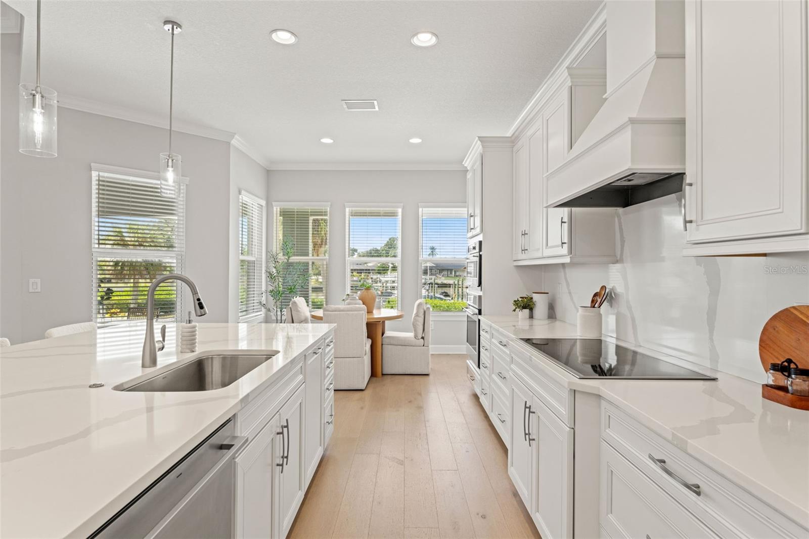 4148 ROCKY SHORES DR