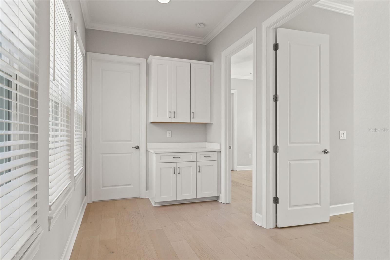 4148 ROCKY SHORES DR