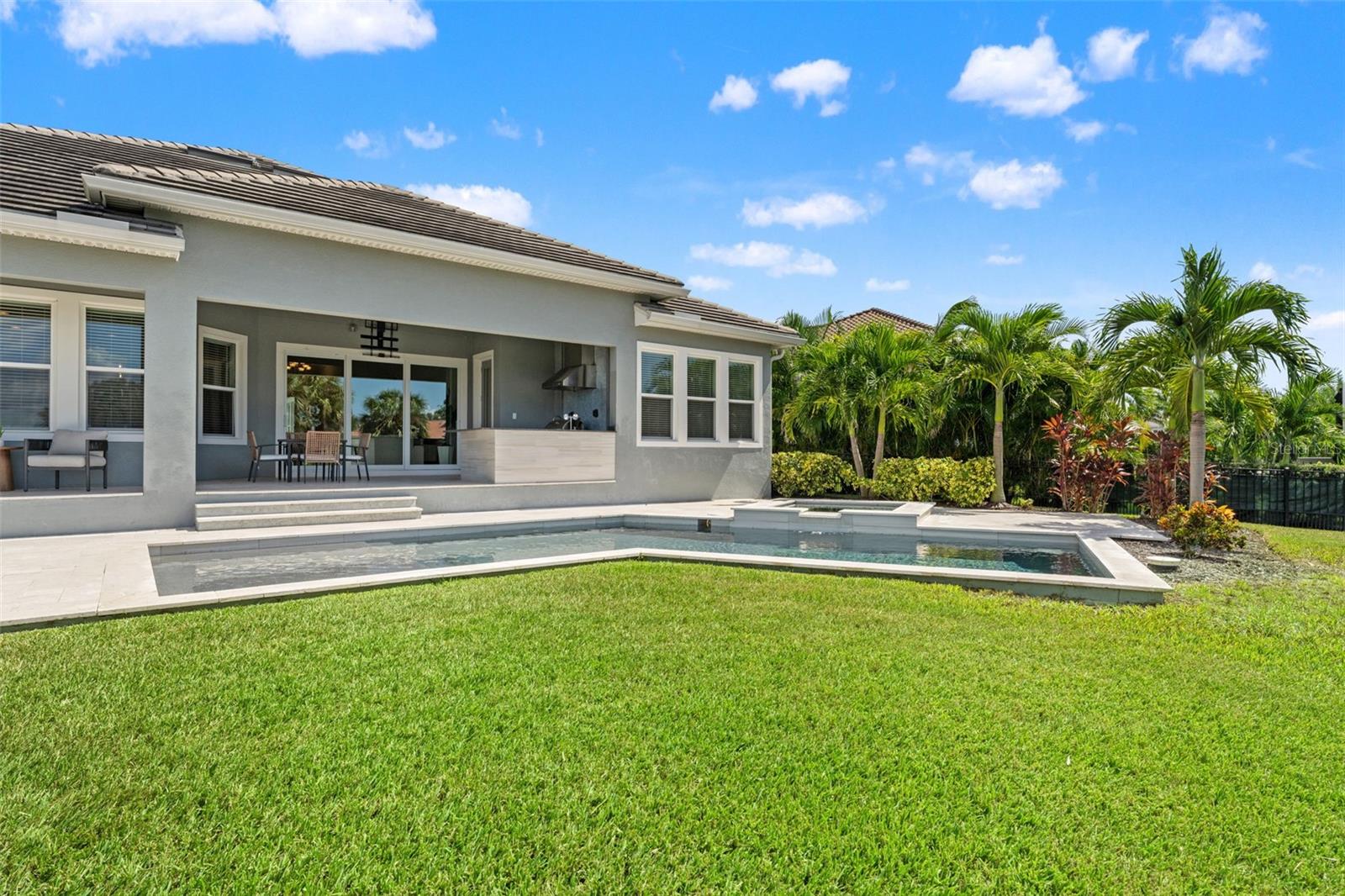 4148 ROCKY SHORES DR