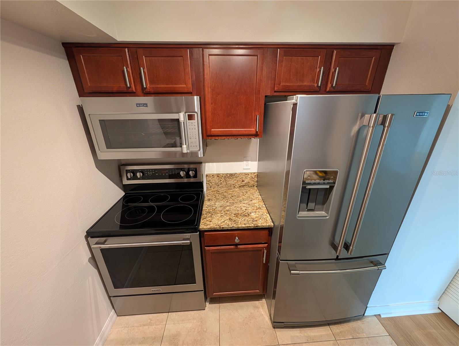 406 S CEDAR AVE #308