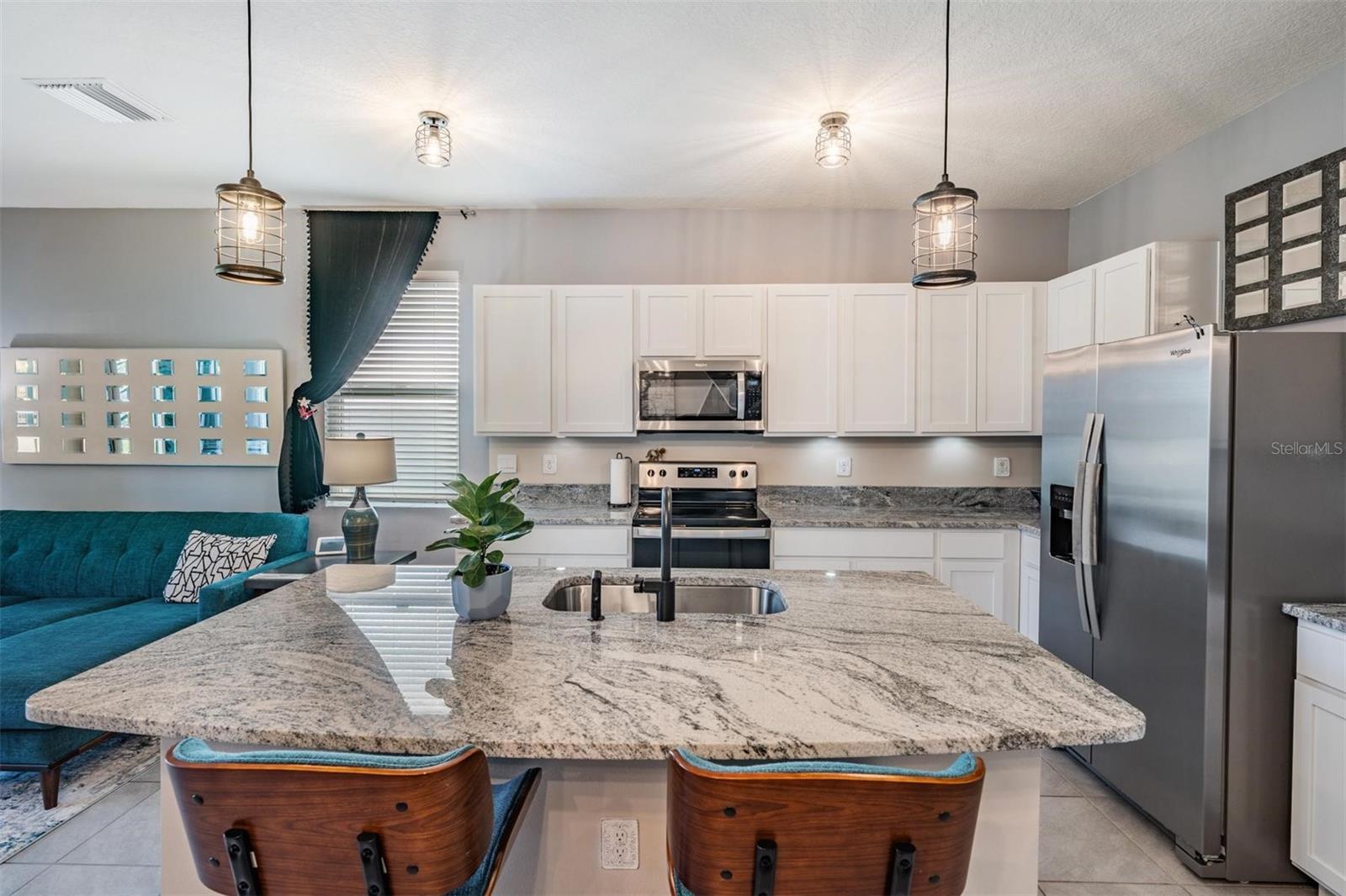 32524 TURTLE GRACE LOOP