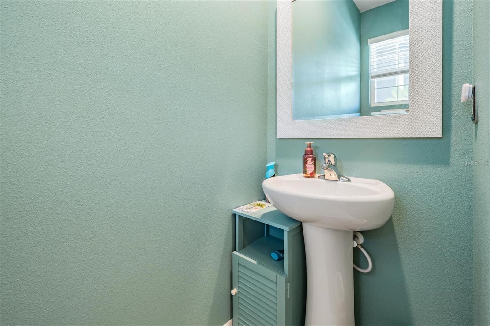 32524 TURTLE GRACE LOOP