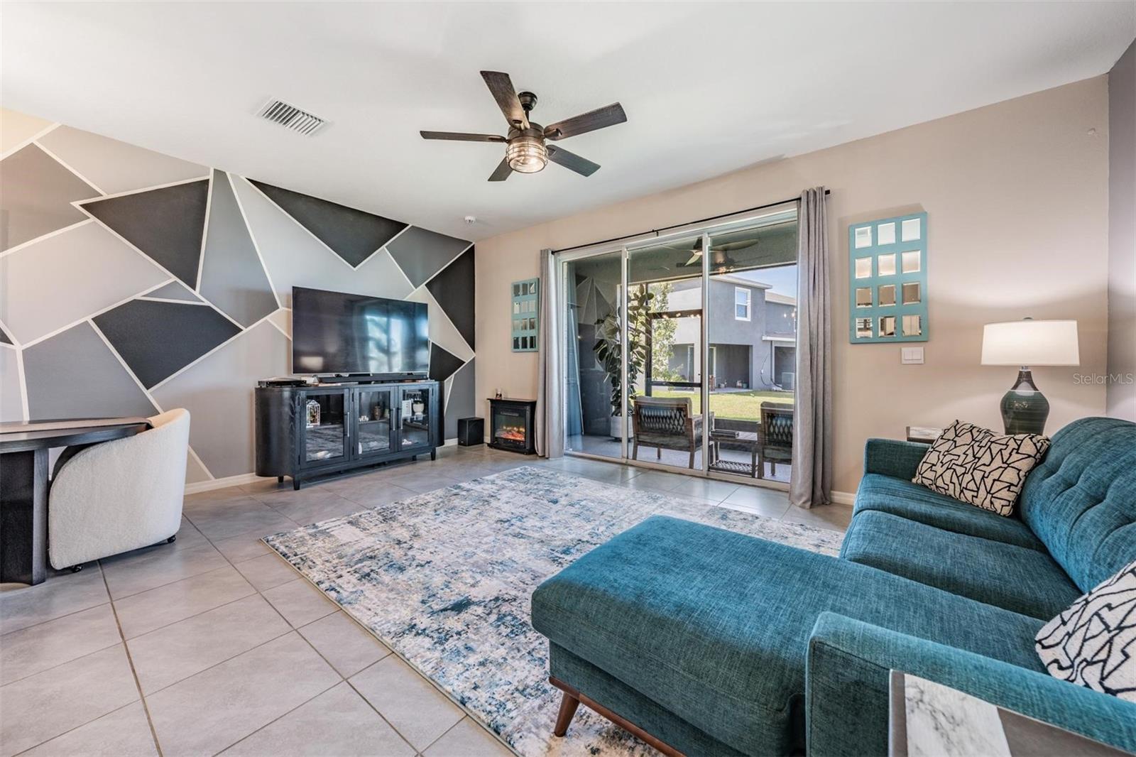 32524 TURTLE GRACE LOOP