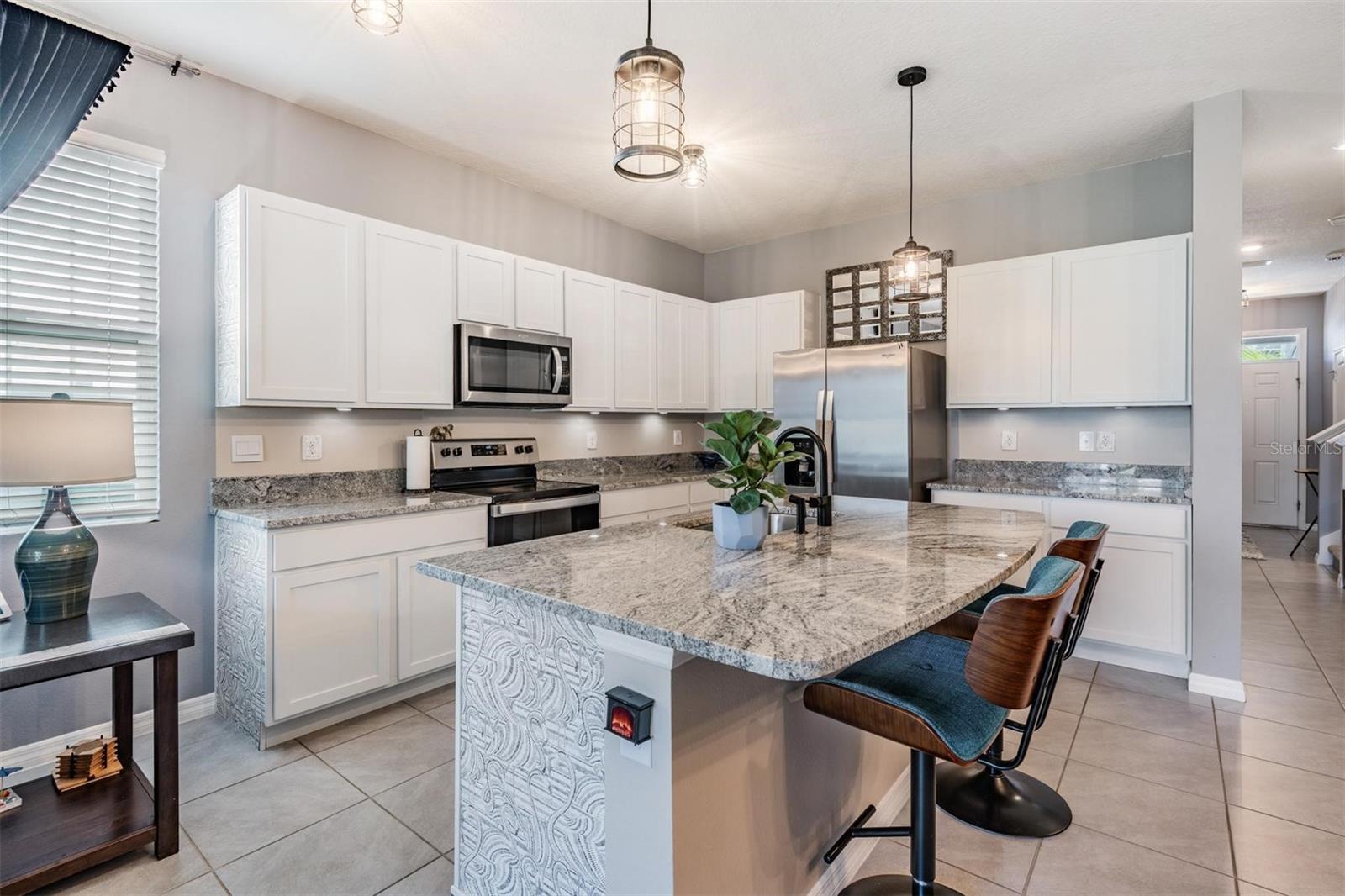 32524 TURTLE GRACE LOOP