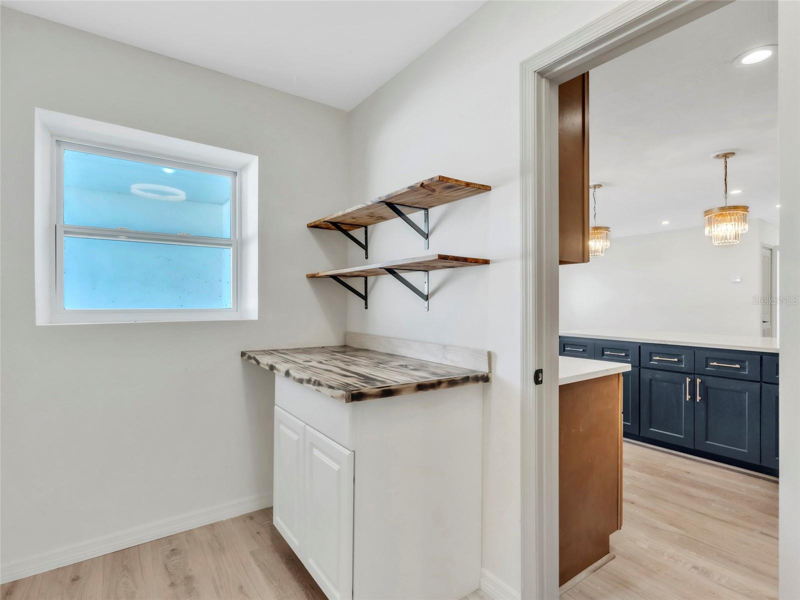 4870 VENETIAN BLVD NE