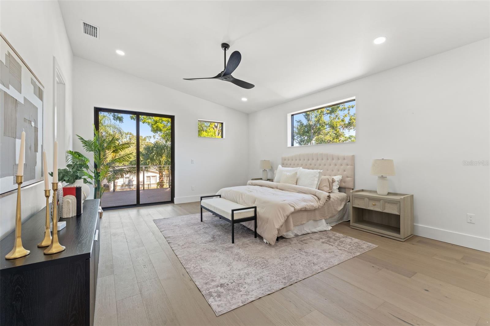 3817 W SAN NICHOLAS ST