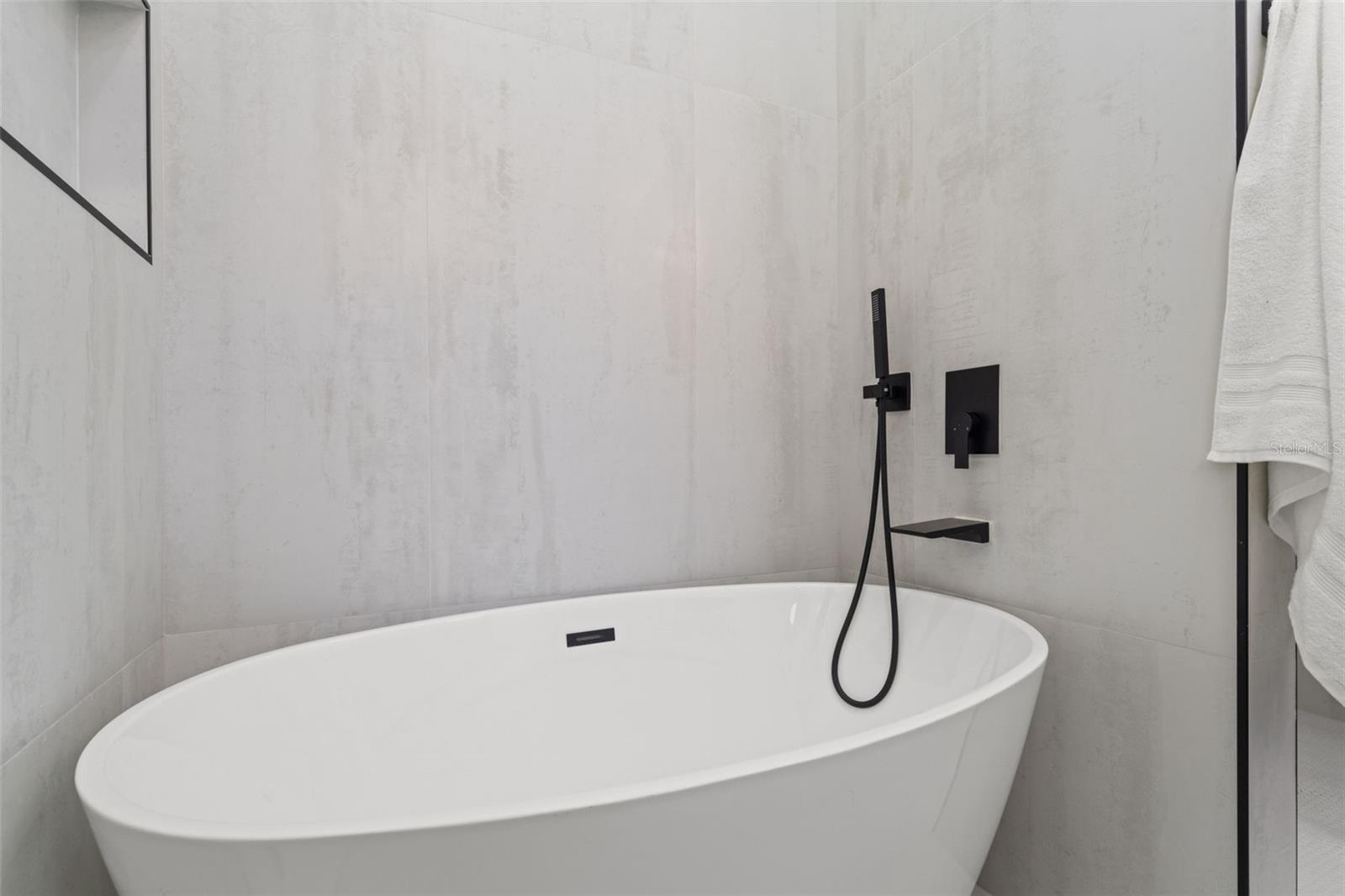 3817 W SAN NICHOLAS ST