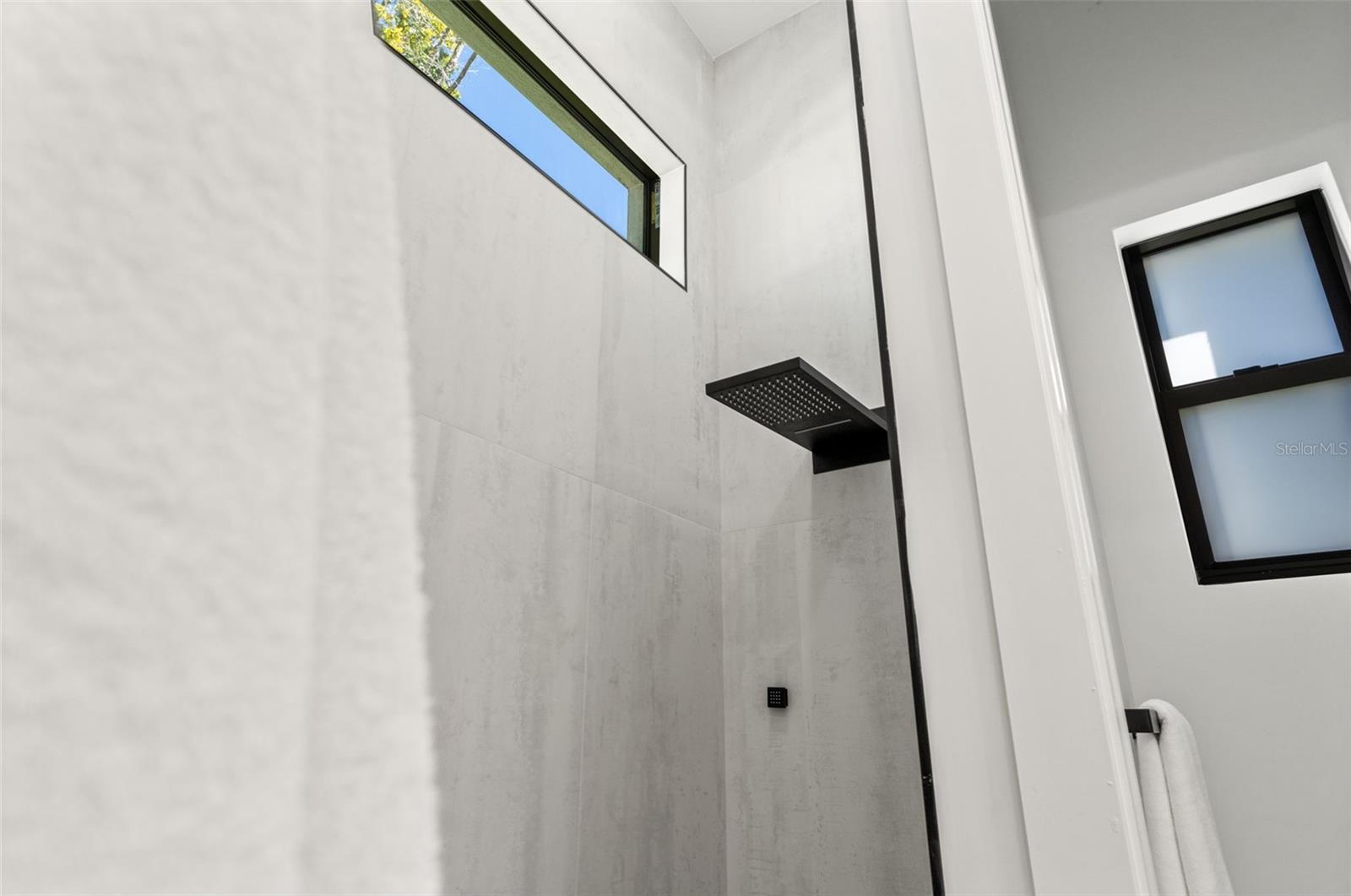 3817 W SAN NICHOLAS ST