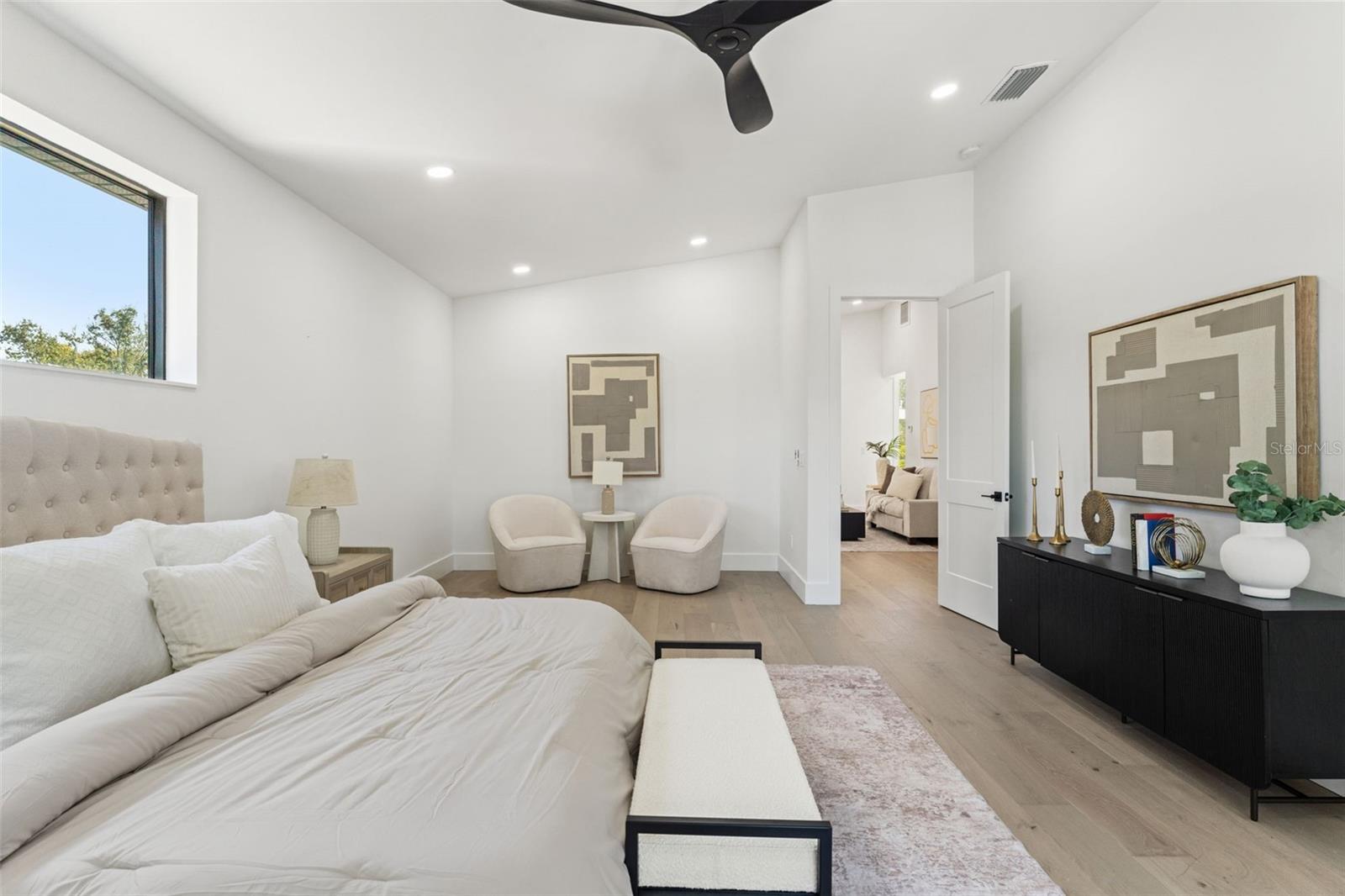 3817 W SAN NICHOLAS ST