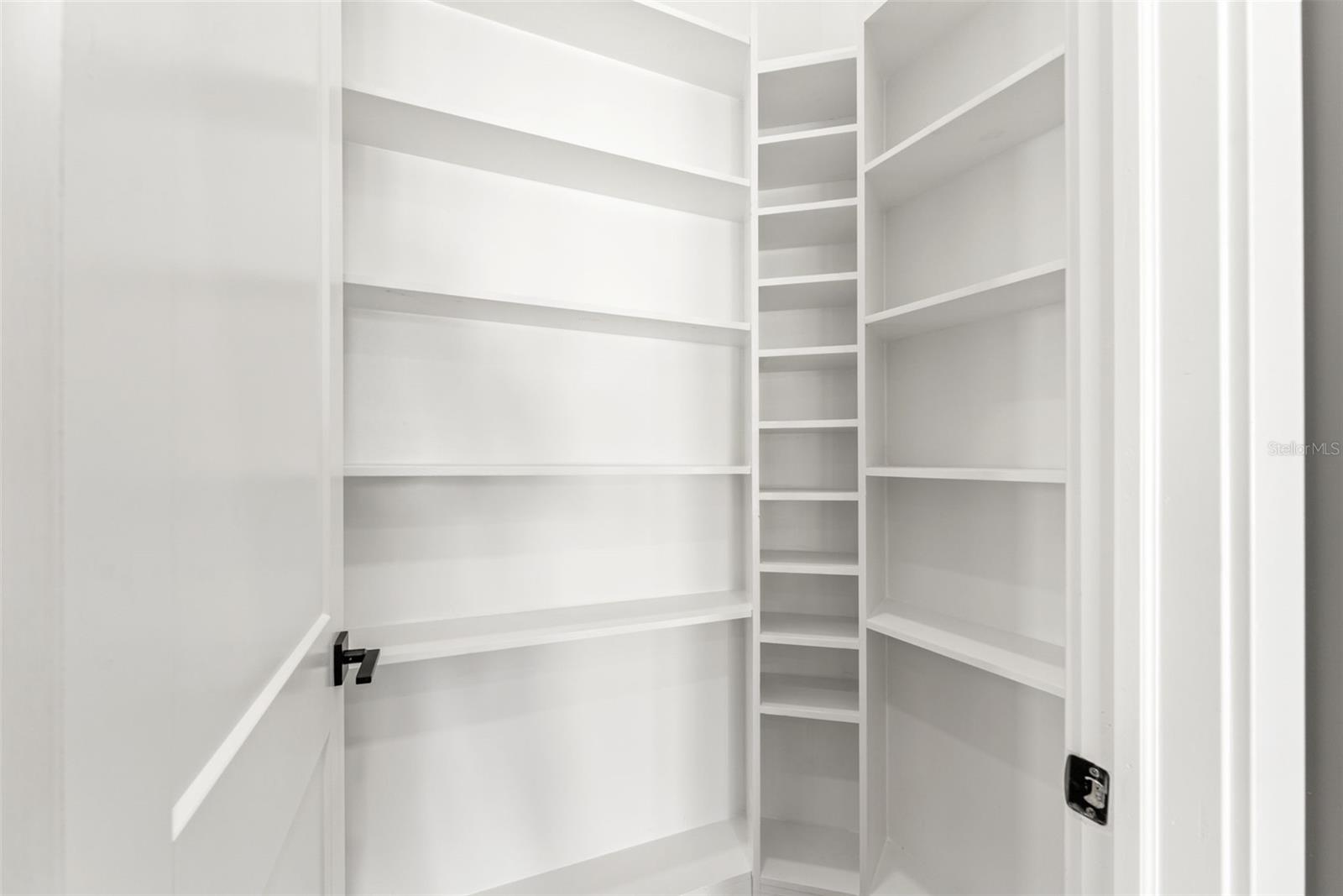 3817 W SAN NICHOLAS ST