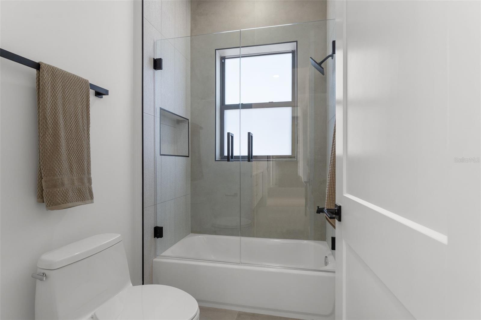 3817 W SAN NICHOLAS ST