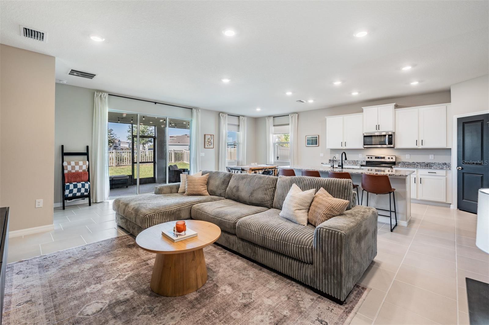 9817 ROWING DALE BND