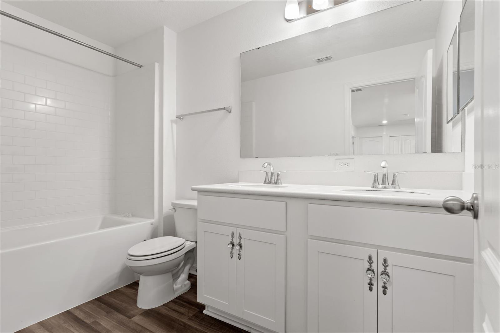 8223 ABBY BROOKS CIR