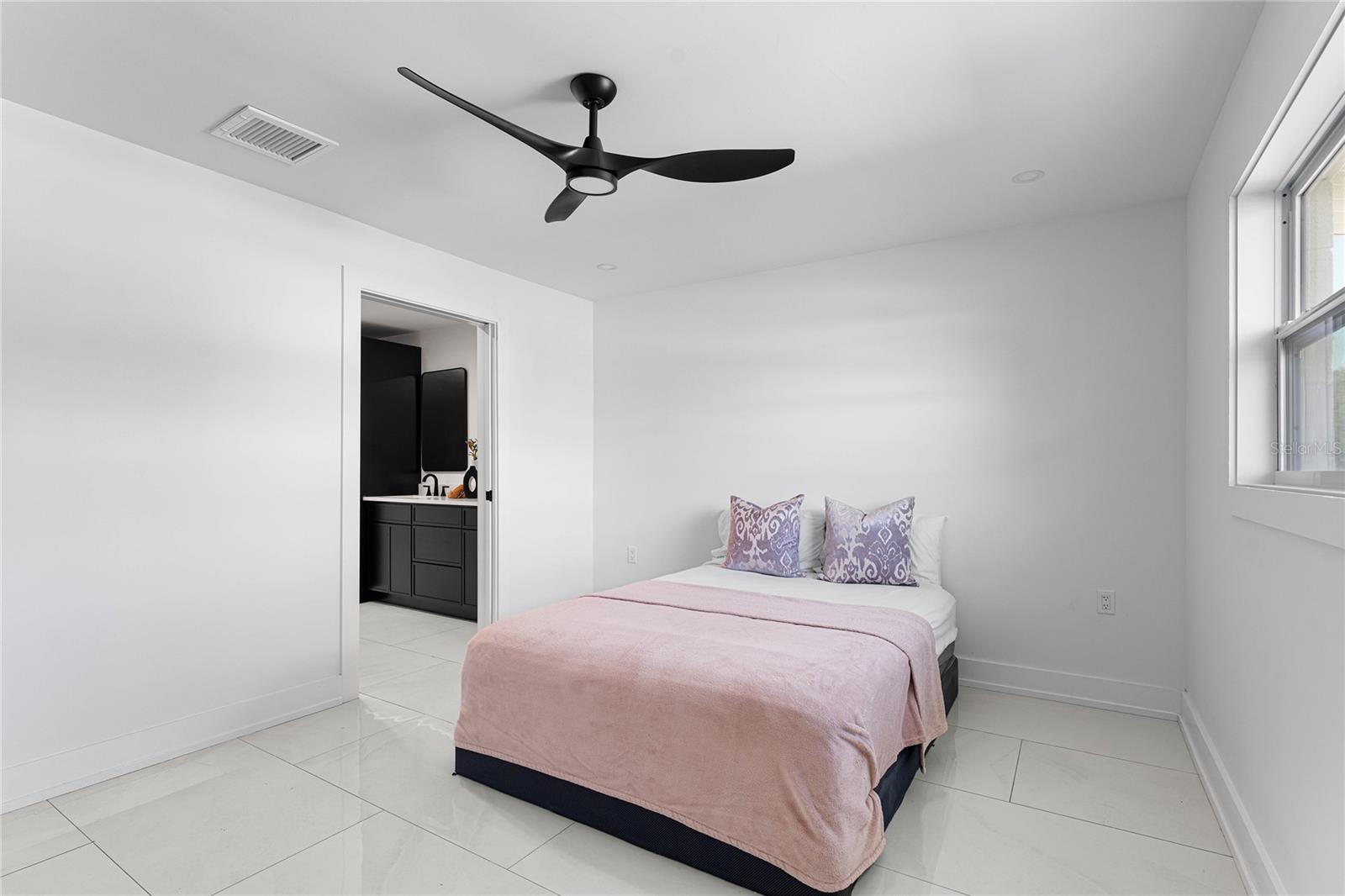 4808 W BAY COURT AVE