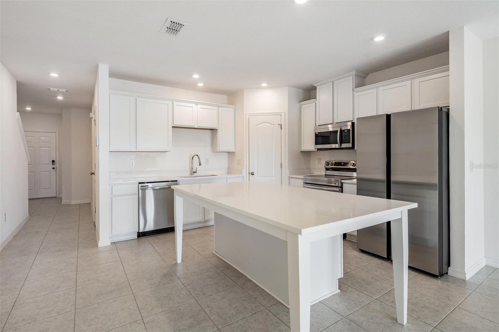 32096 POND APPLE BND