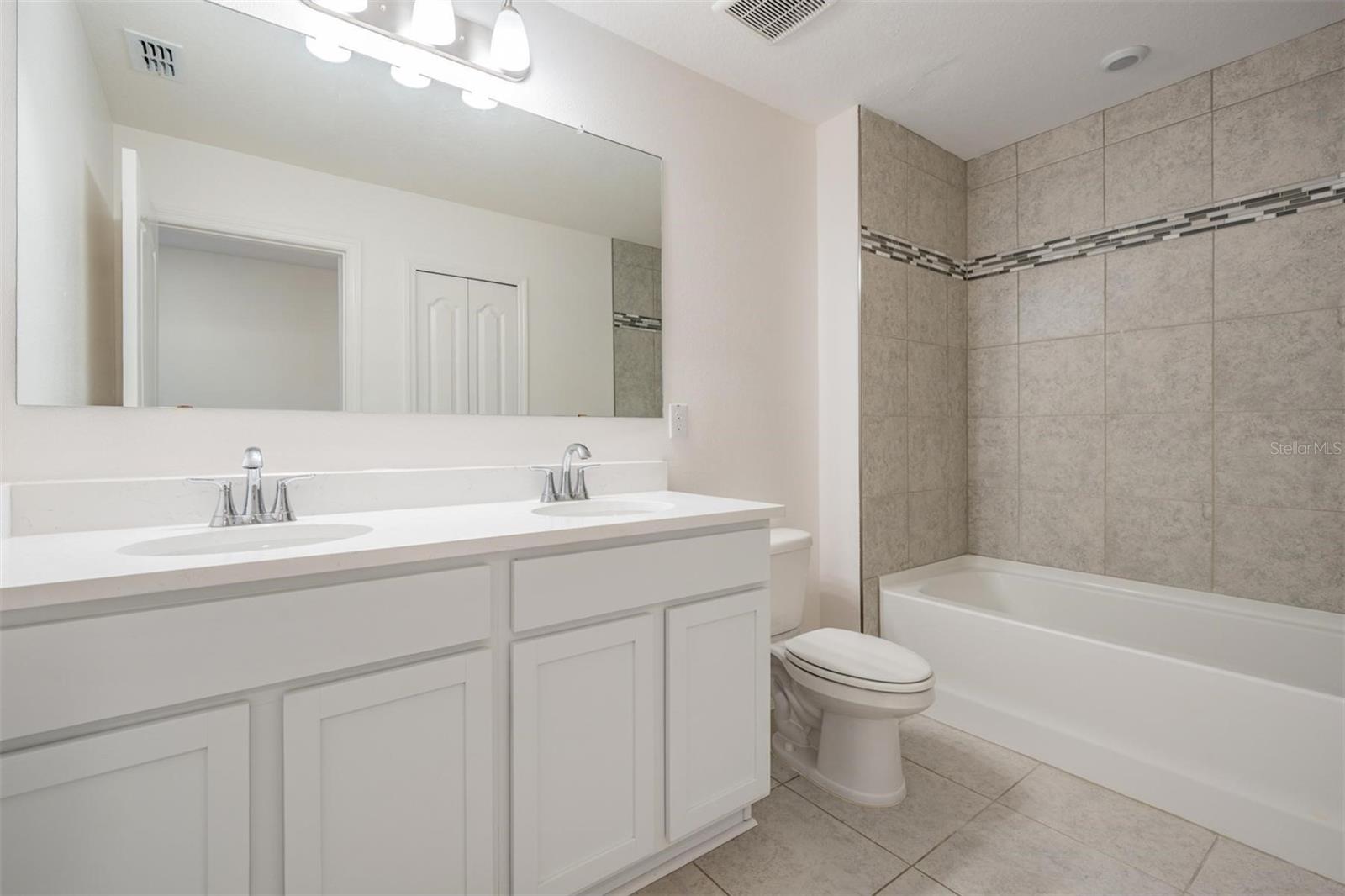 32096 POND APPLE BND