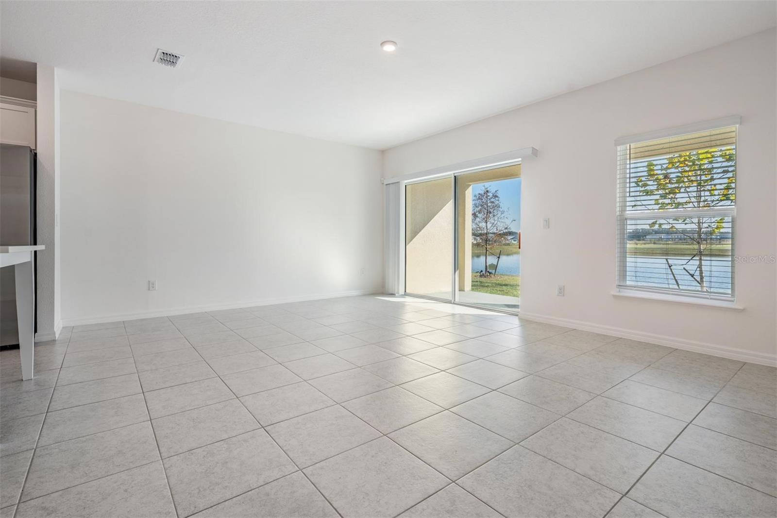 32096 POND APPLE BND