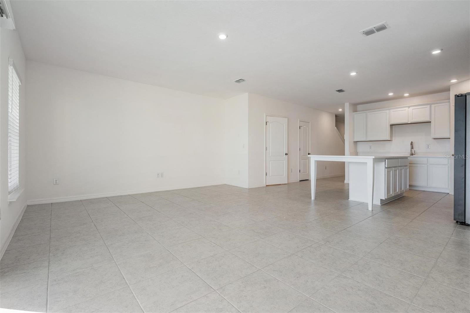 32096 POND APPLE BND