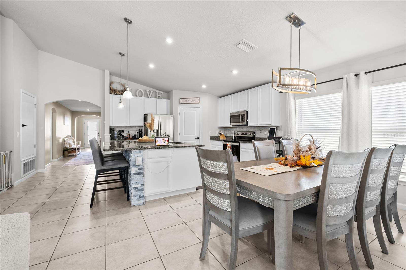 18446 HUNTERS MEADOW WALK