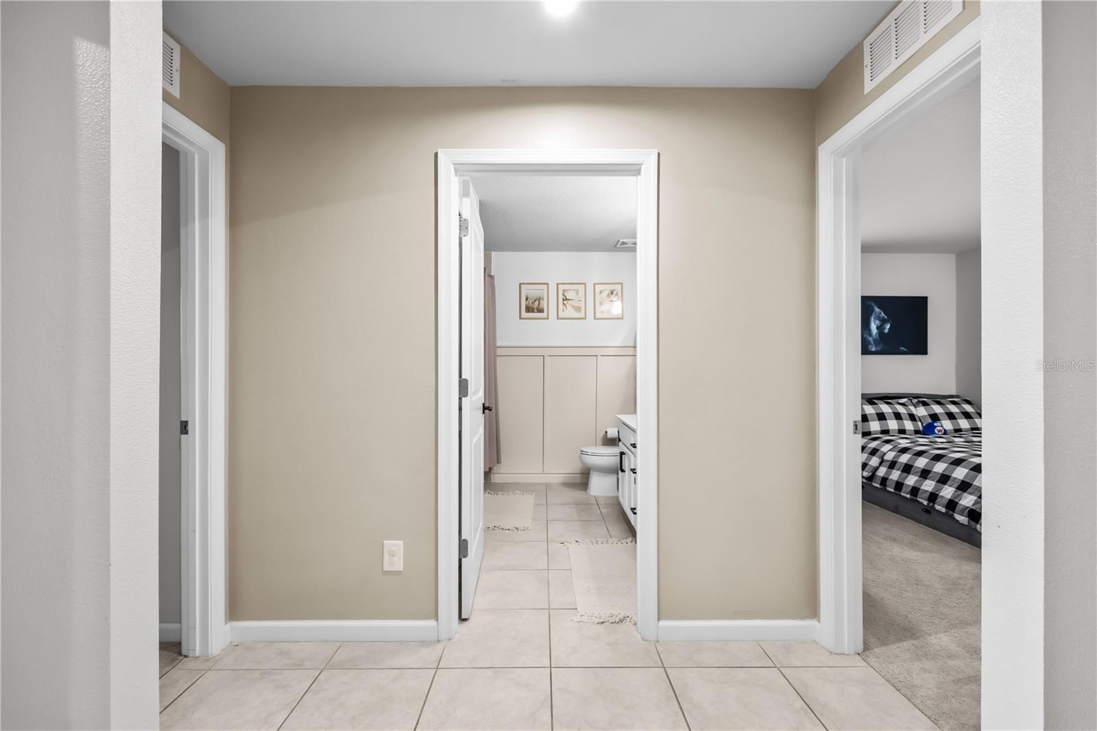 18446 HUNTERS MEADOW WALK