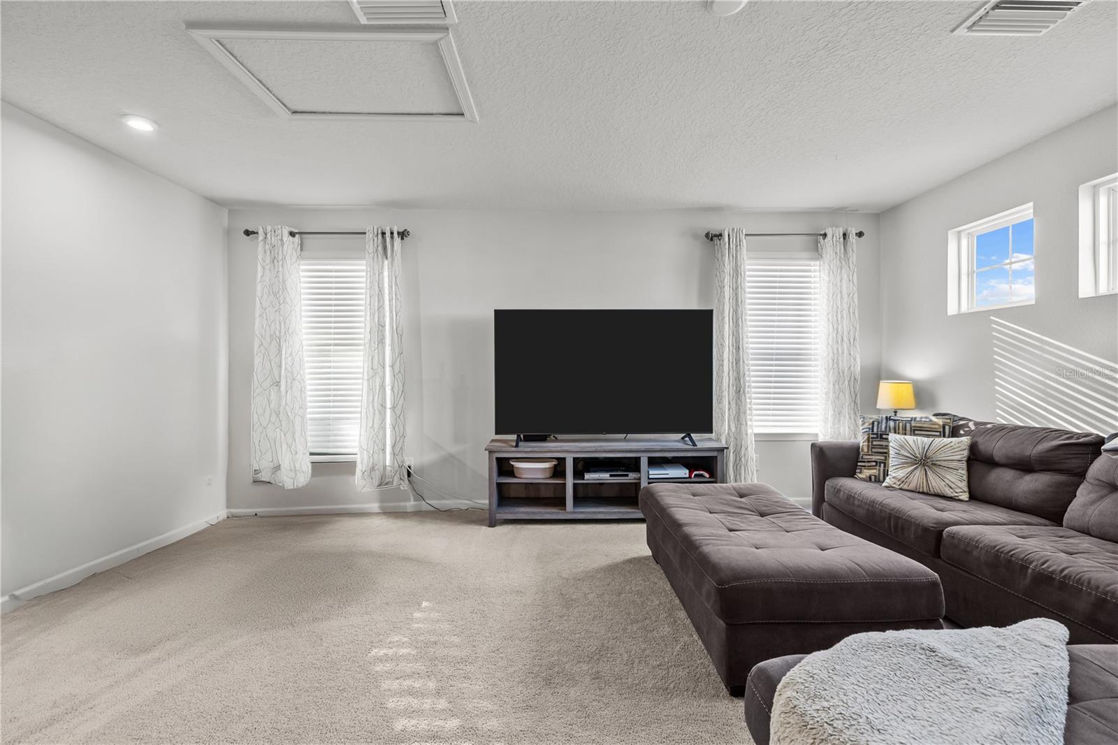 18446 HUNTERS MEADOW WALK