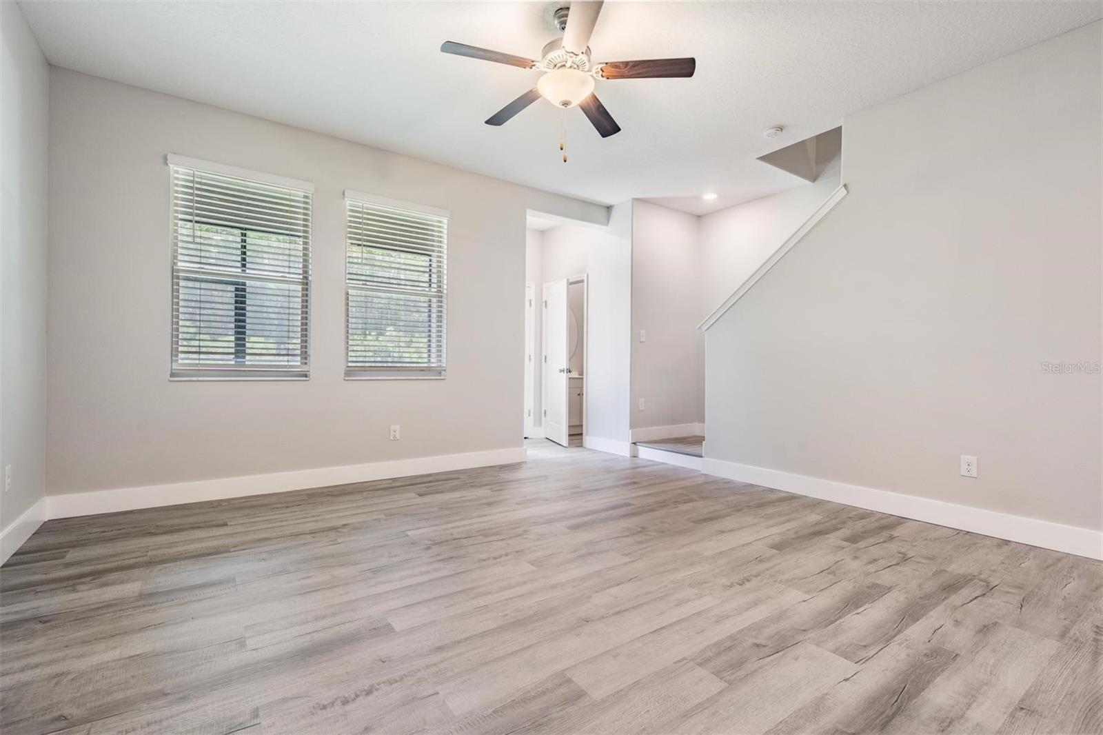 8082 ROLLING SHELL TRL