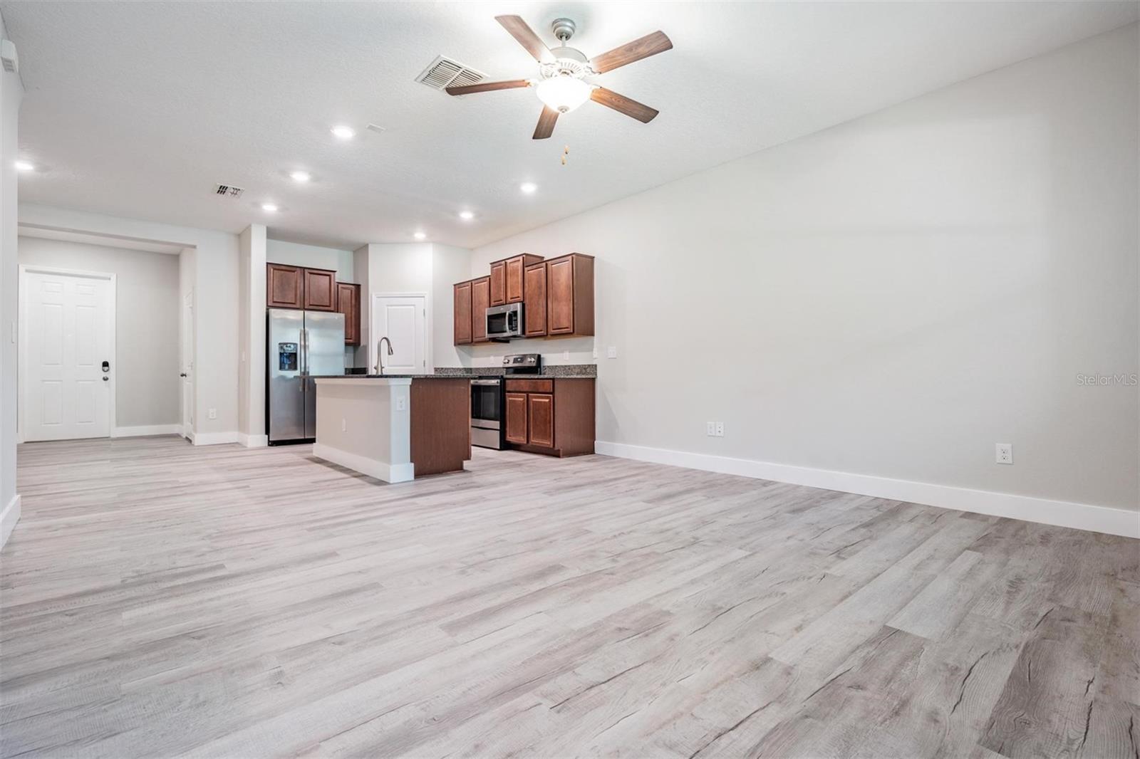 8082 ROLLING SHELL TRL