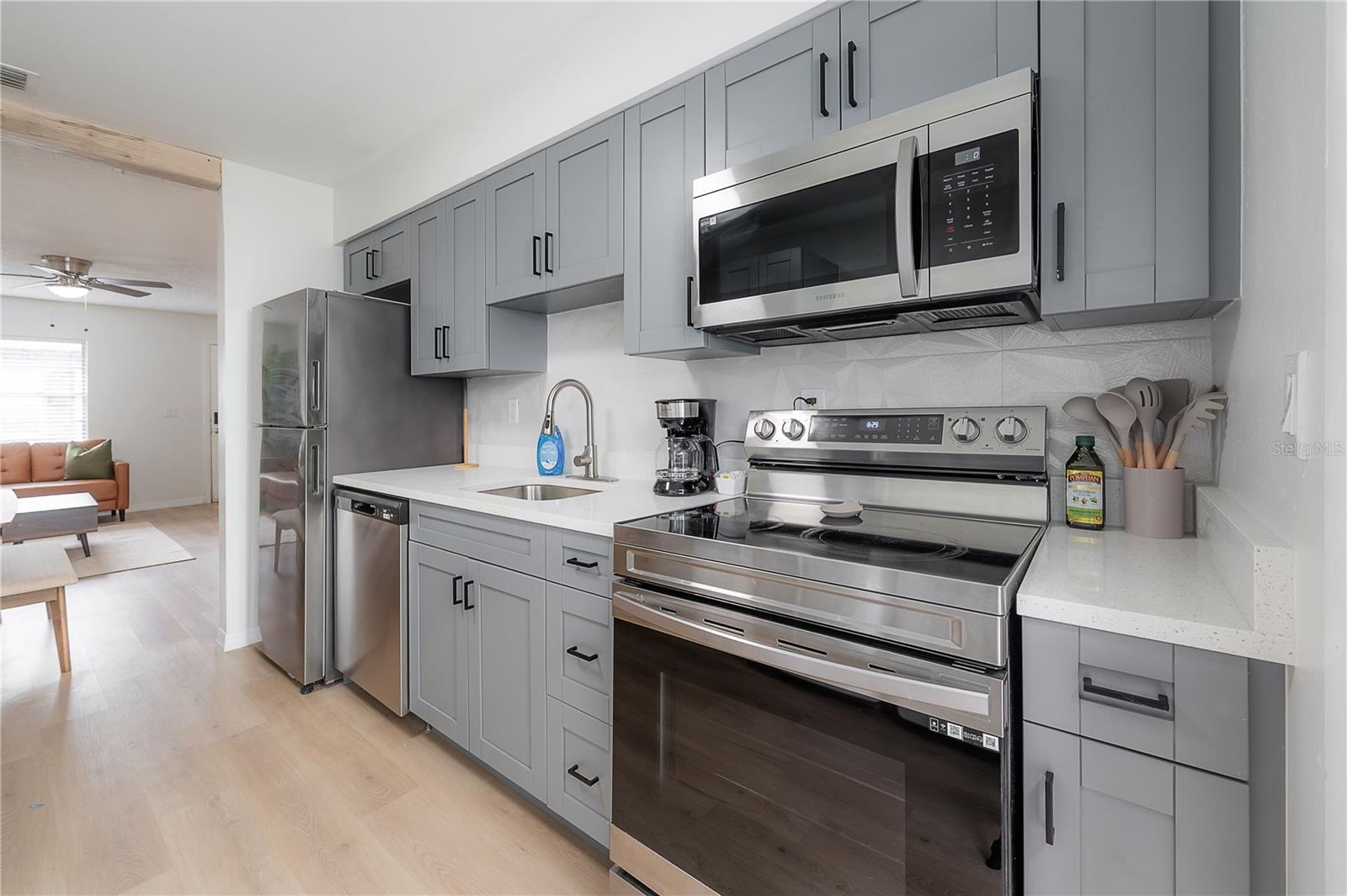 6908 S MACDILL AVE #A