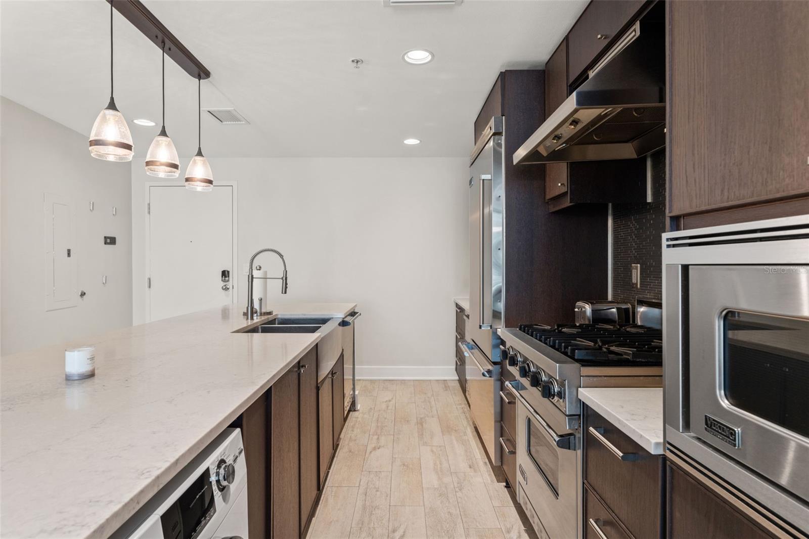 1120 E KENNEDY BLVD #413