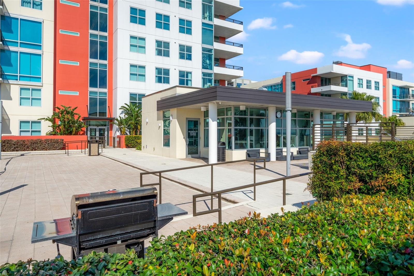 1120 E KENNEDY BLVD #413