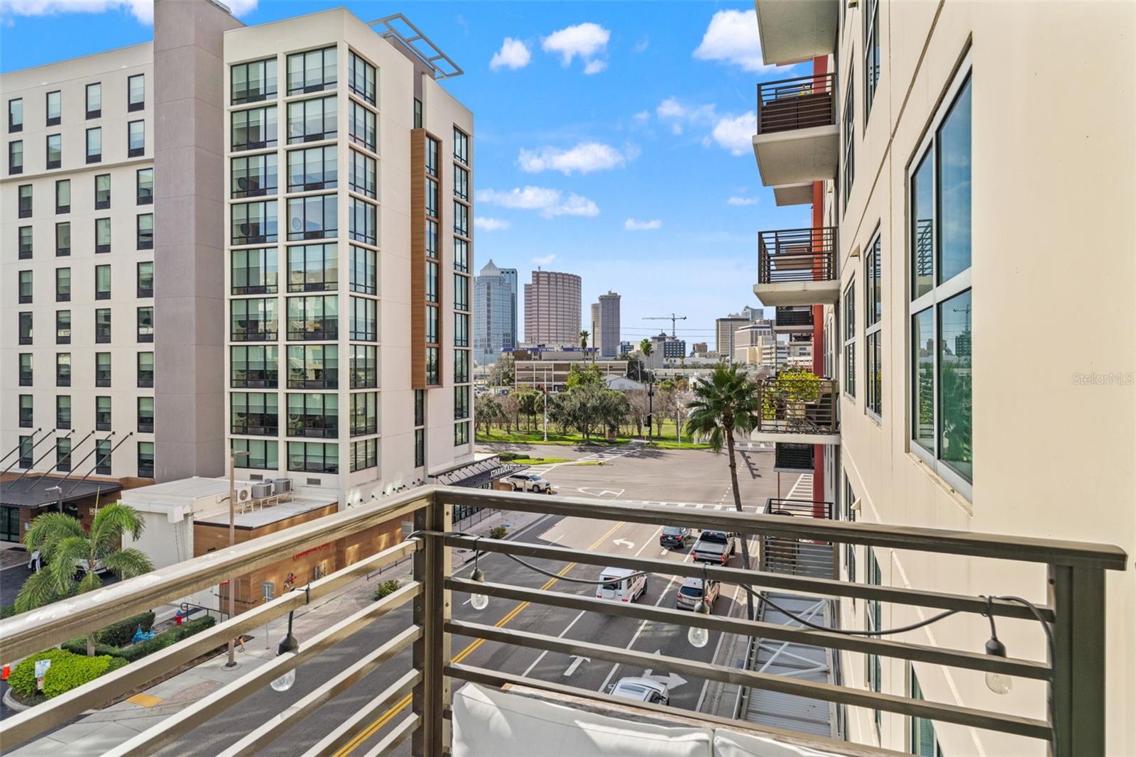 1120 E KENNEDY BLVD #413