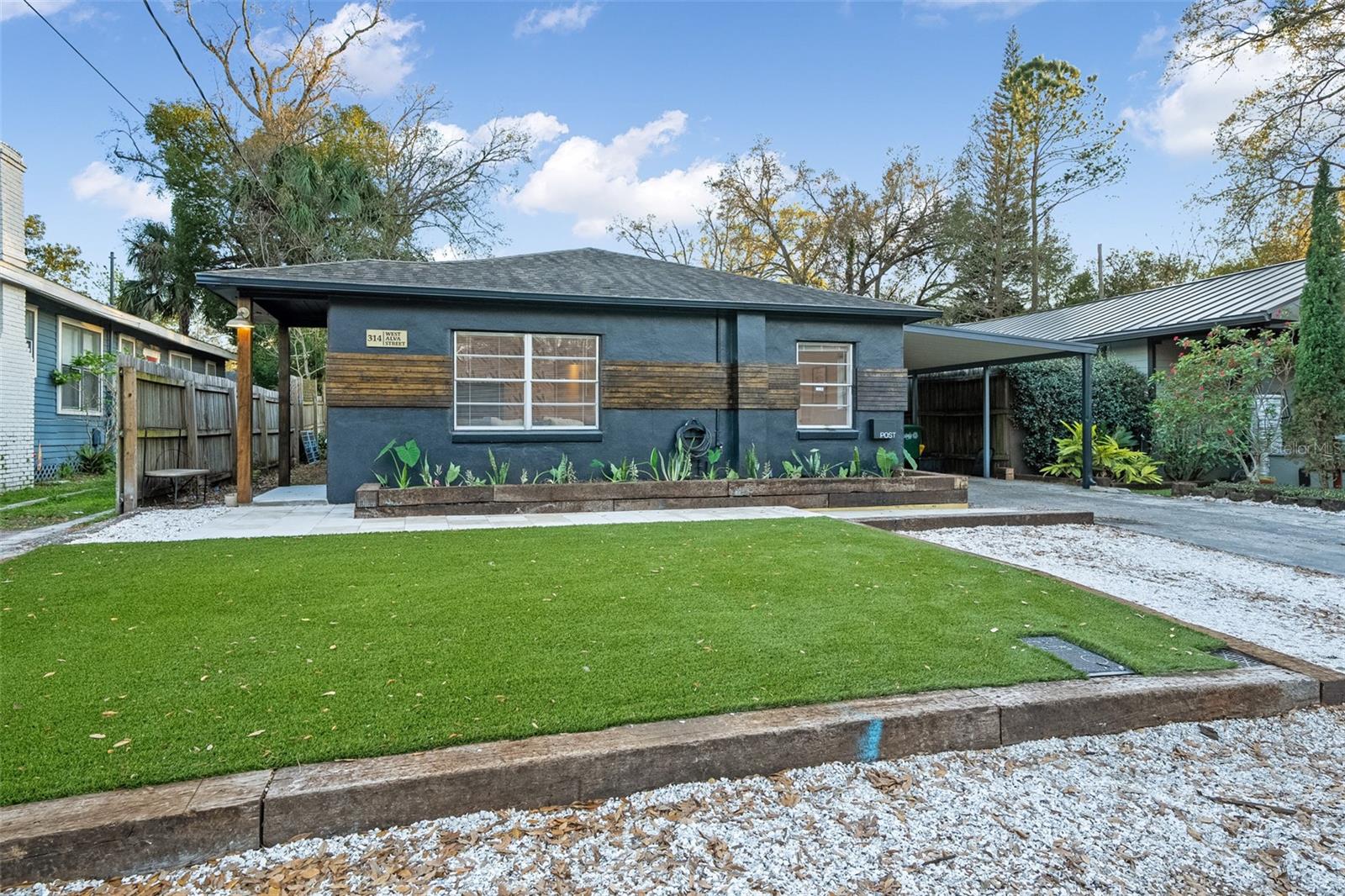314 W ALVA ST